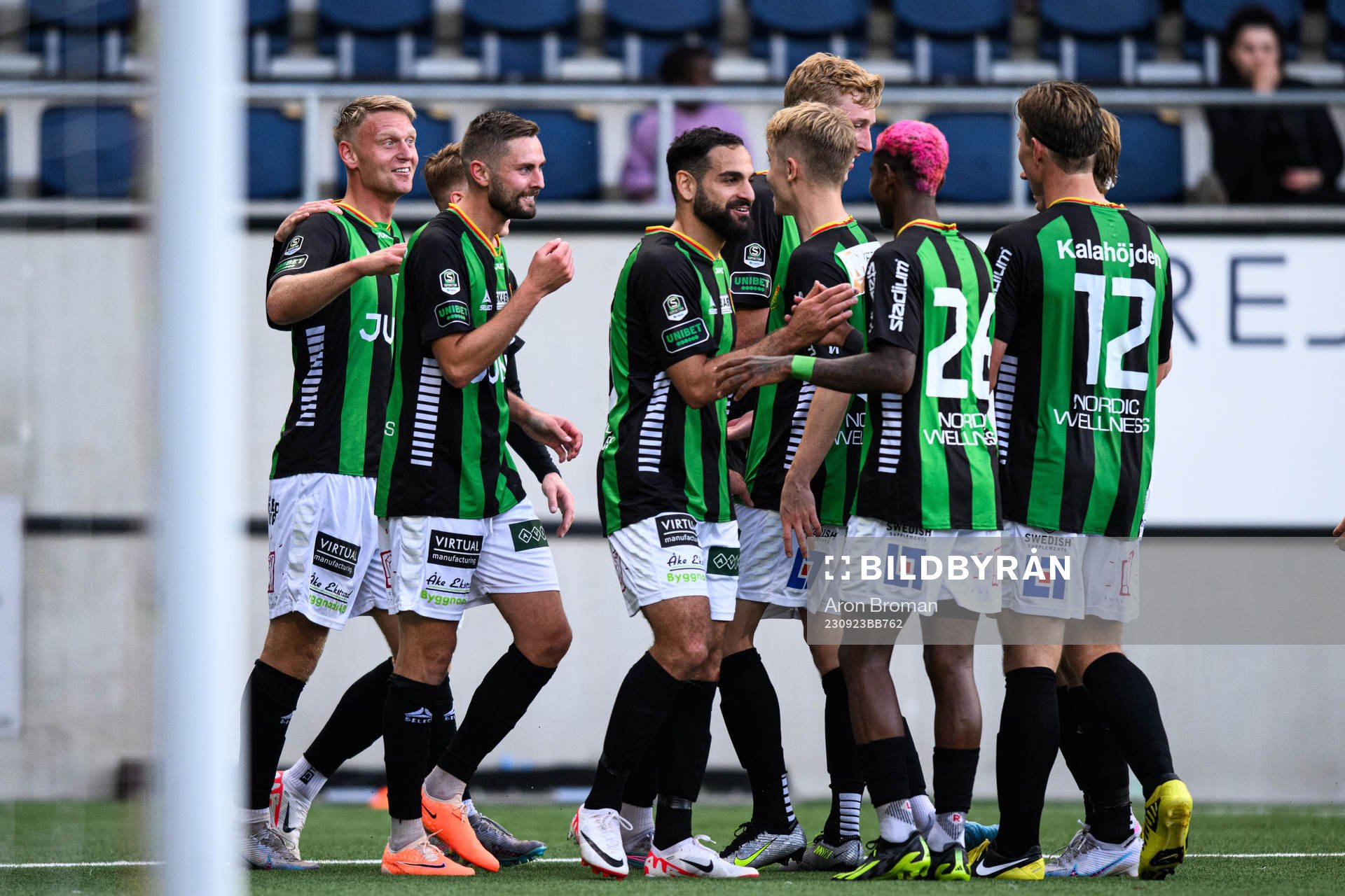 GAIS Joackim Åberg jublar med lagkamrater
