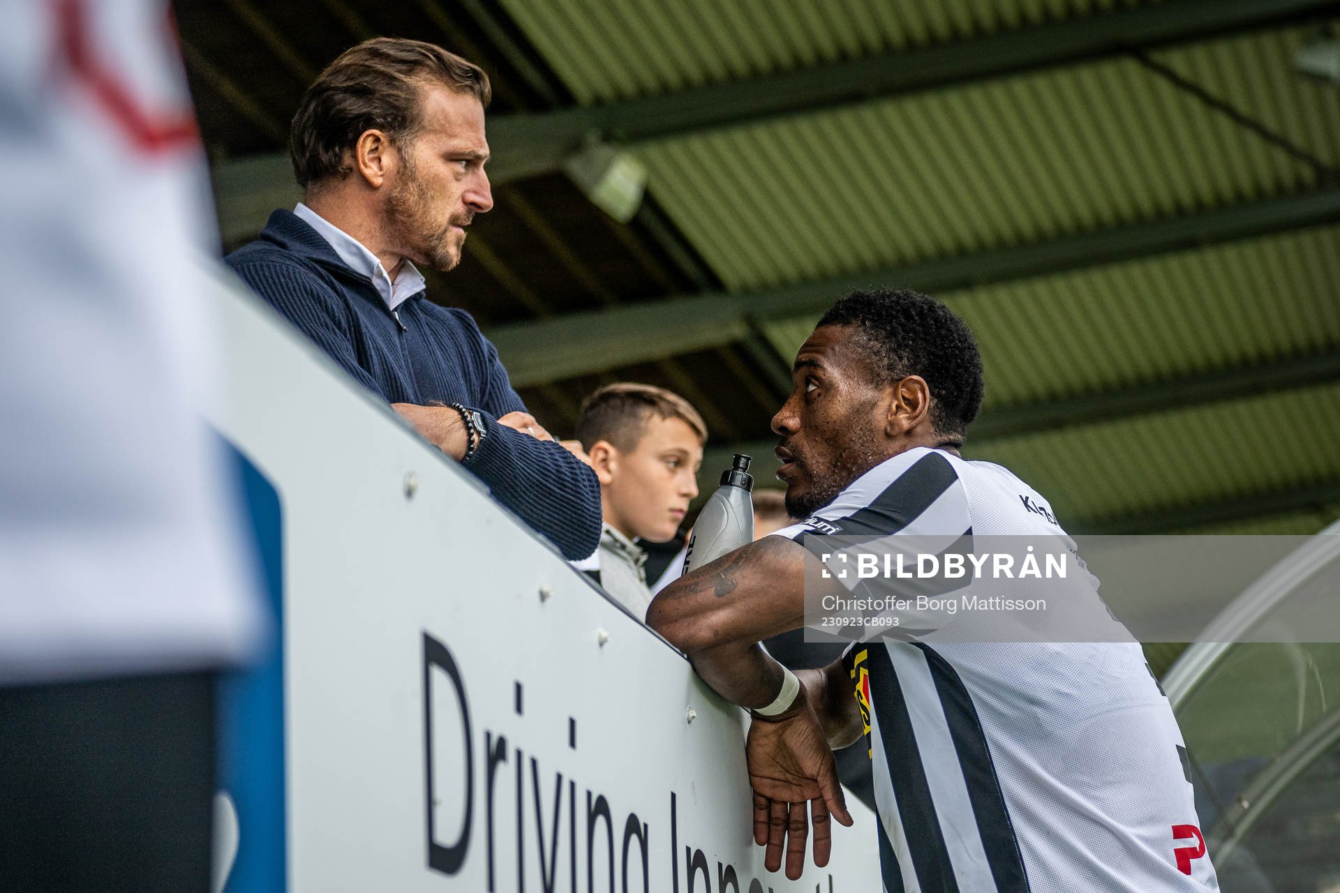 Landskronas Samuel Kotto i samtal med agent Sebastien Thiery