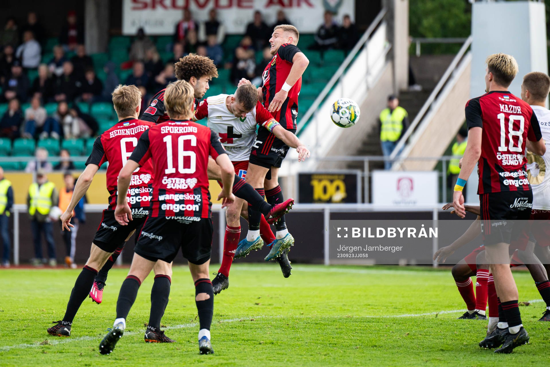 Skövde AIKs Filip Schyberg nickar in 5-1