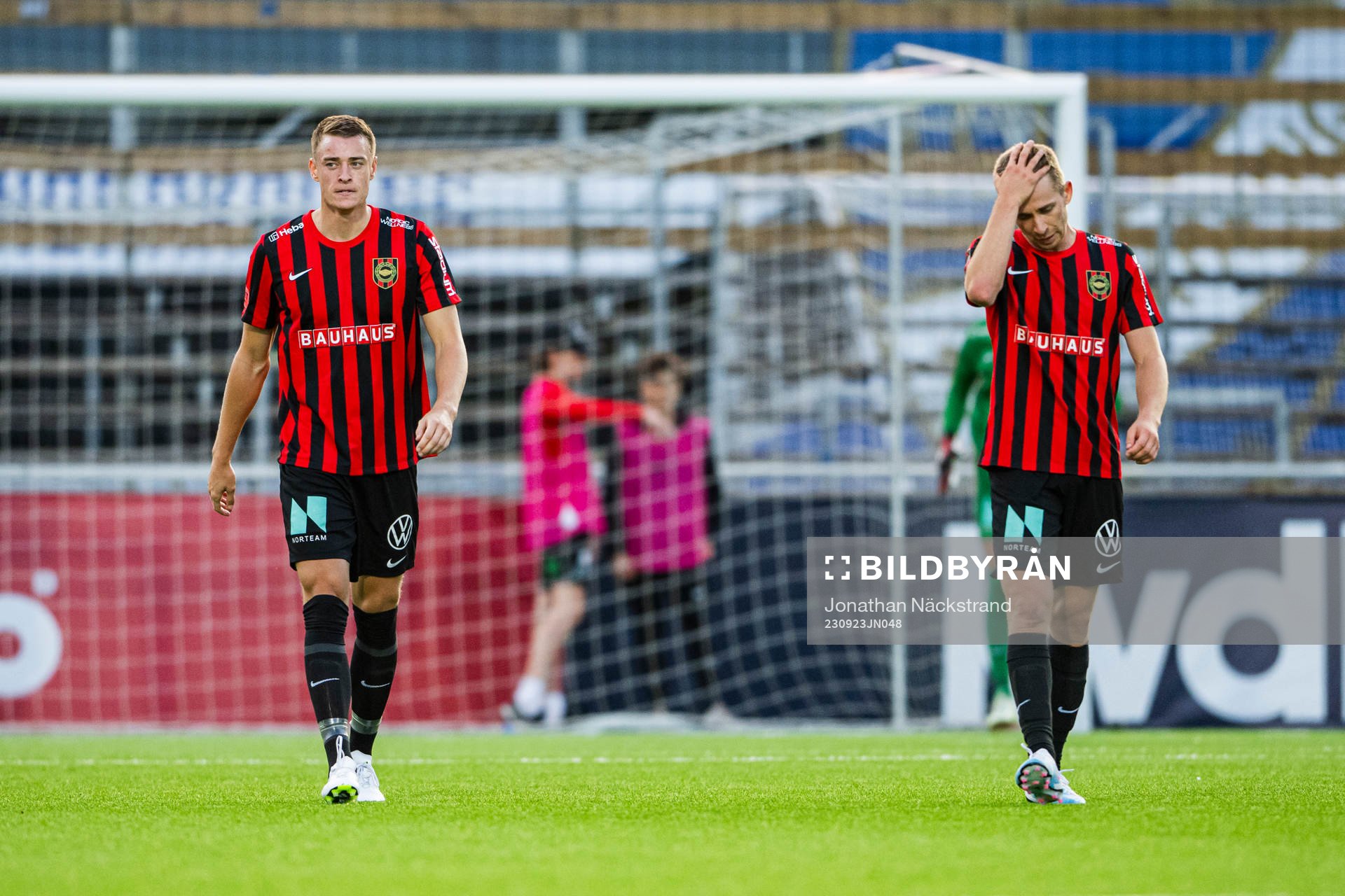 Brommapojkarnas Jesper Löfgren och Ludvig Fritzson deppar