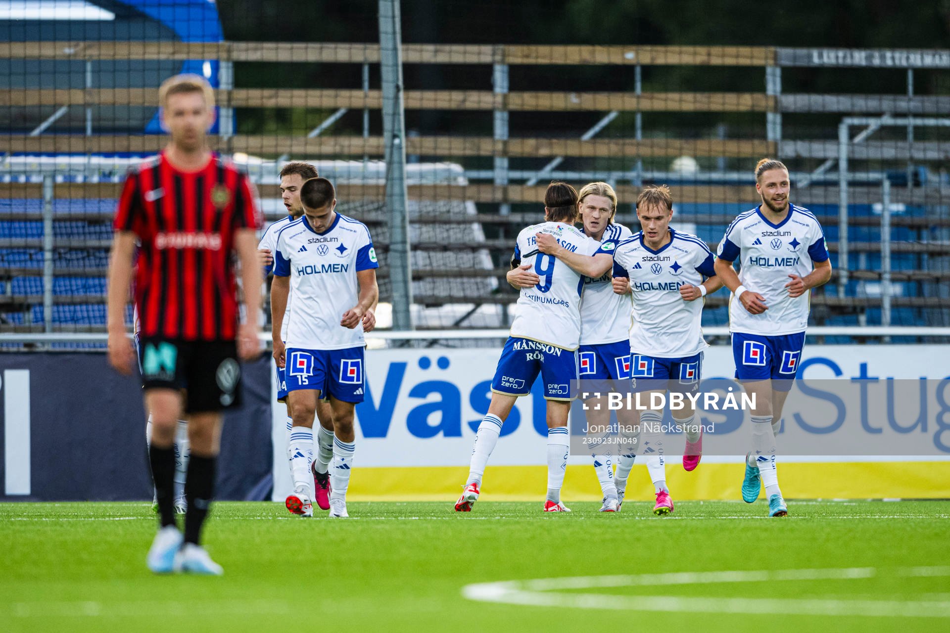 IFK Norrköpings spelare jublar