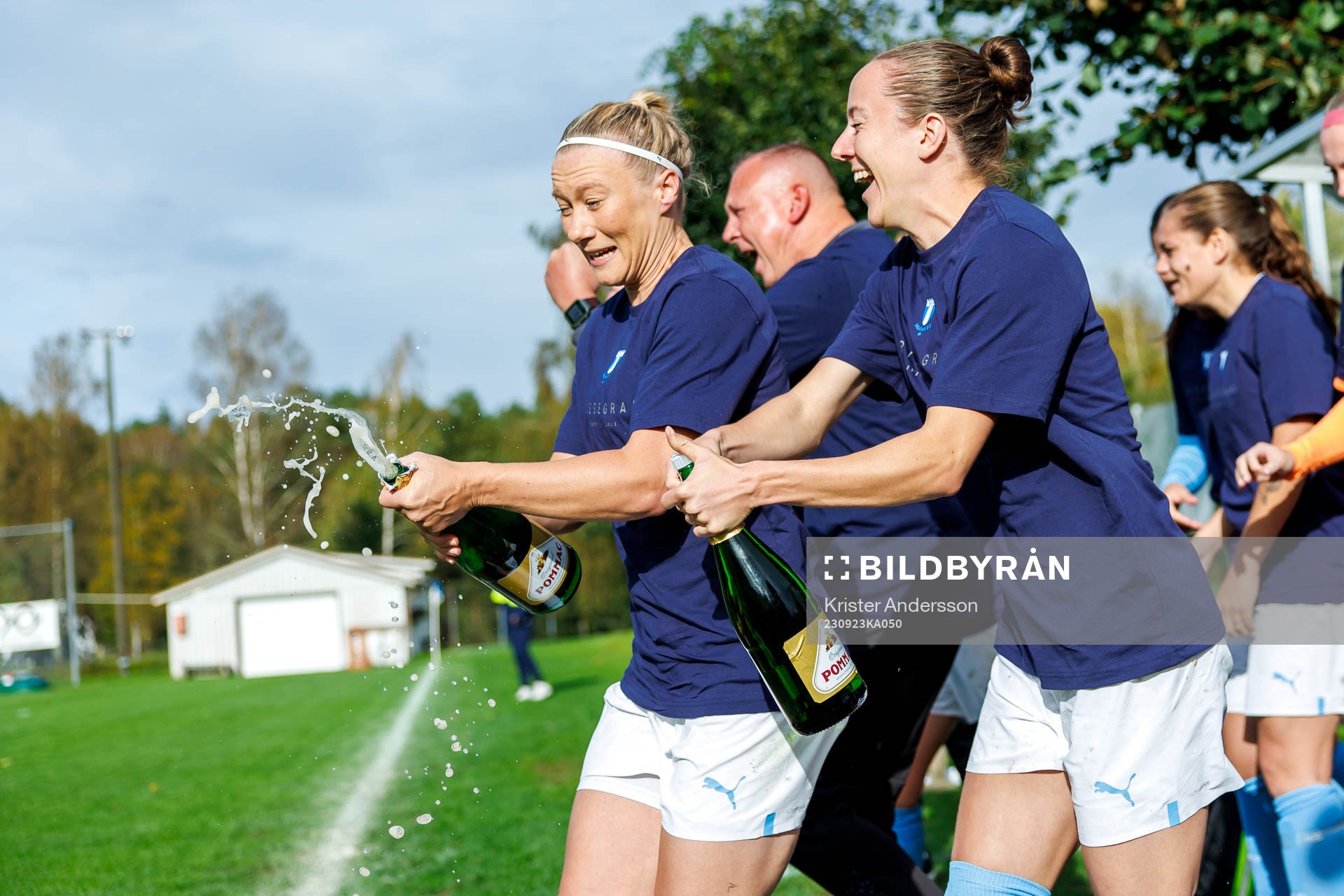 Malmö FFs Madeleine Hejde och Anna Plantin jublar