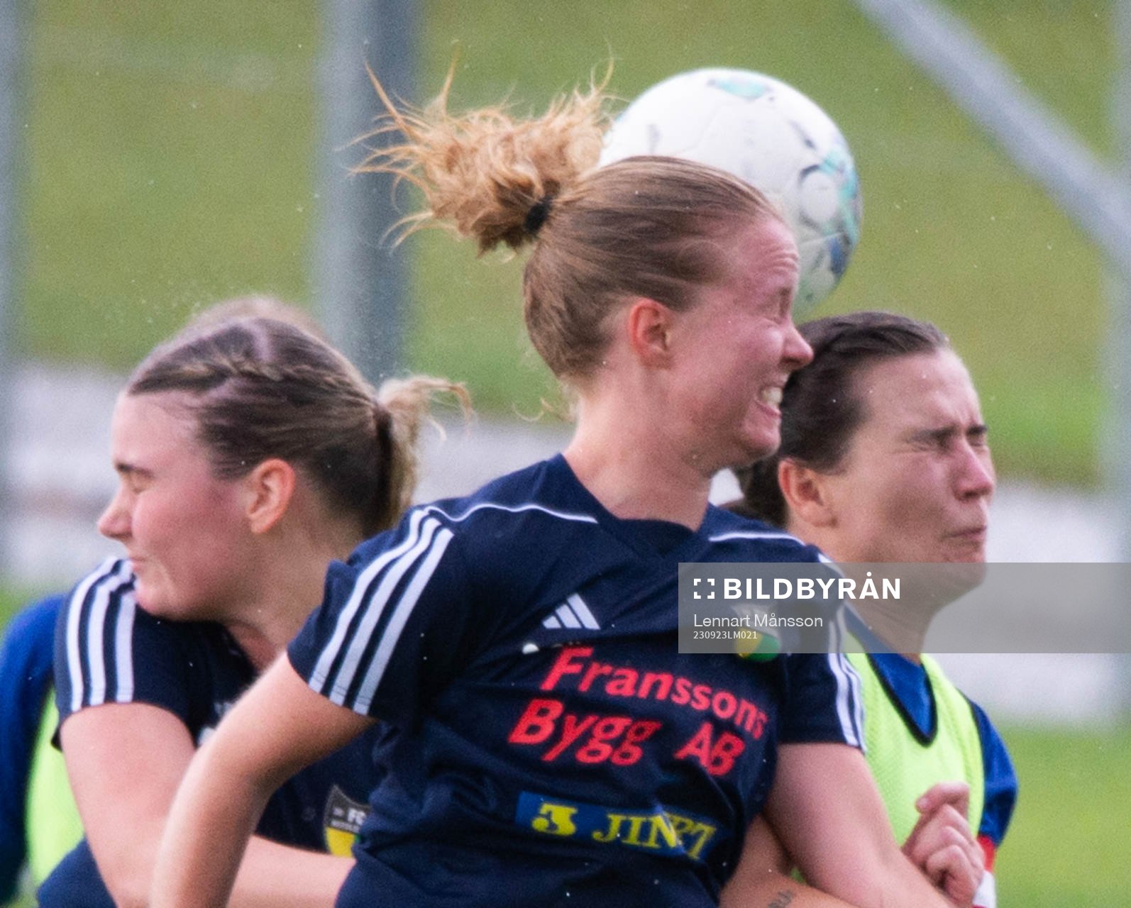 i matchen i division 3 Skåne Norra för damer mellan FC