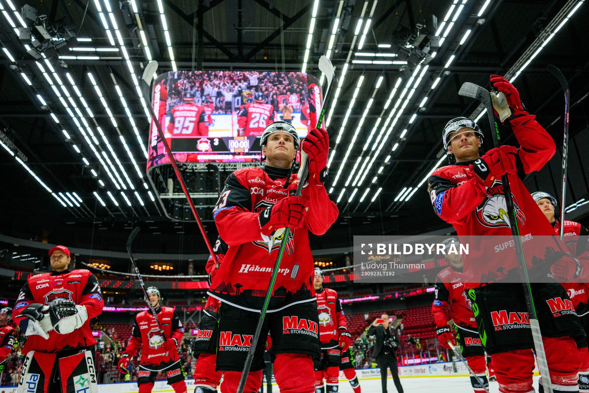 Malmö Redhawks spelare tackar publiken