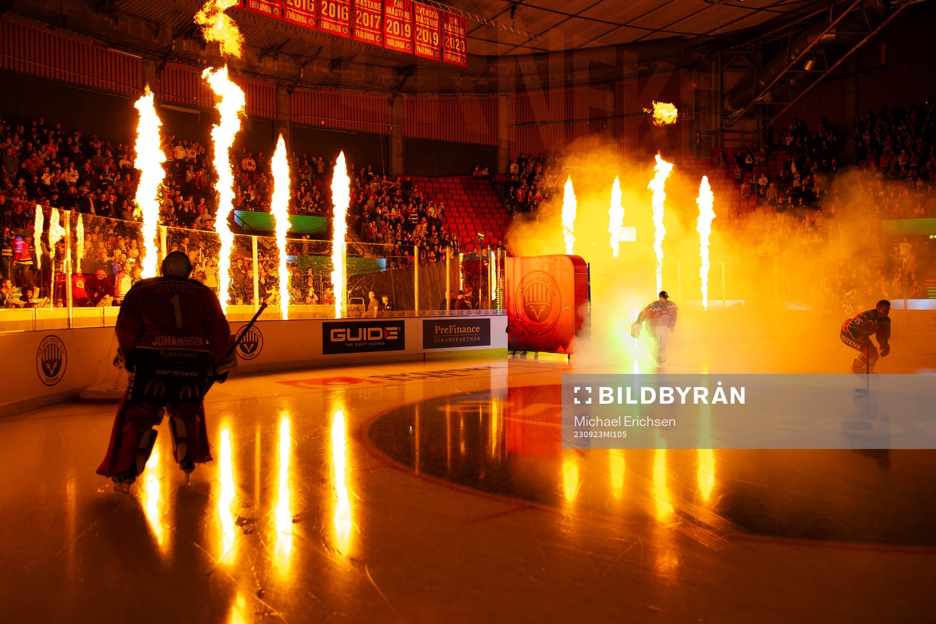 Frölundas intro innan ishockeymatchen i SHL mellan