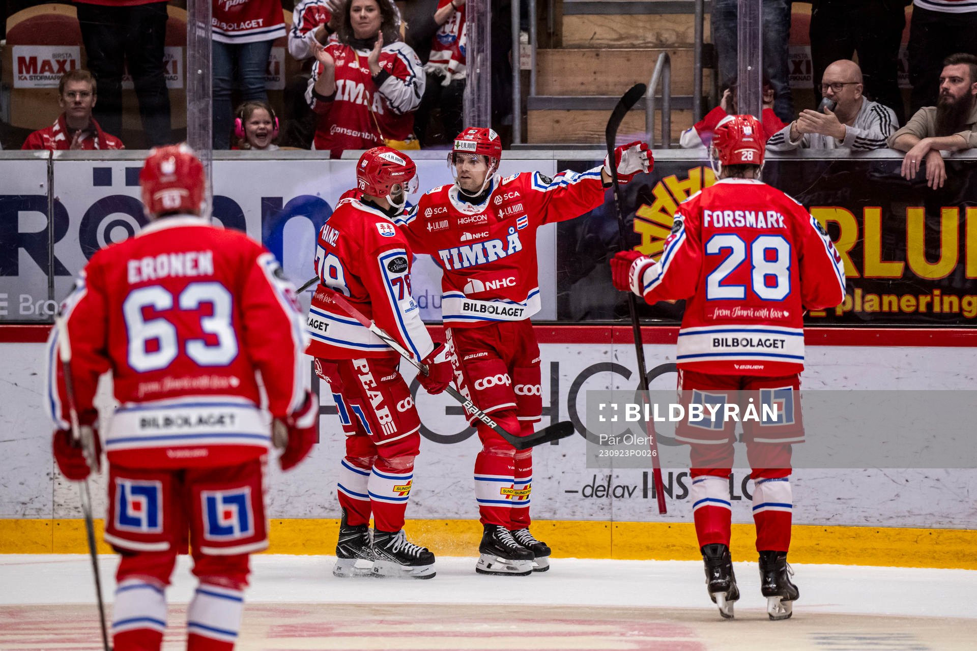 Timrås Emil Pettersson jublar