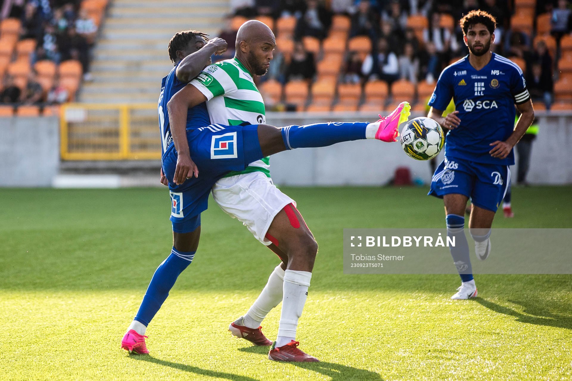 GIF Sundsvalls Kojo Peprah Oppong och Västerås SKs Jabir