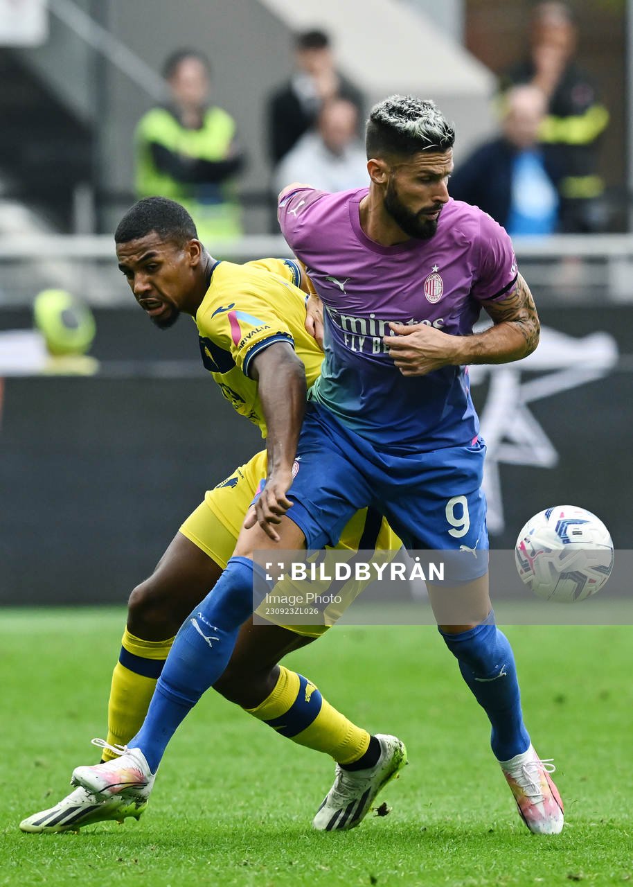  Db Milano 23/09/2023 - campionato di calcio serie A / Milan-Hellas Verona / foto Daniele Buffa/Image Sport nella foto: Olivier Giroud - Isak Hien.