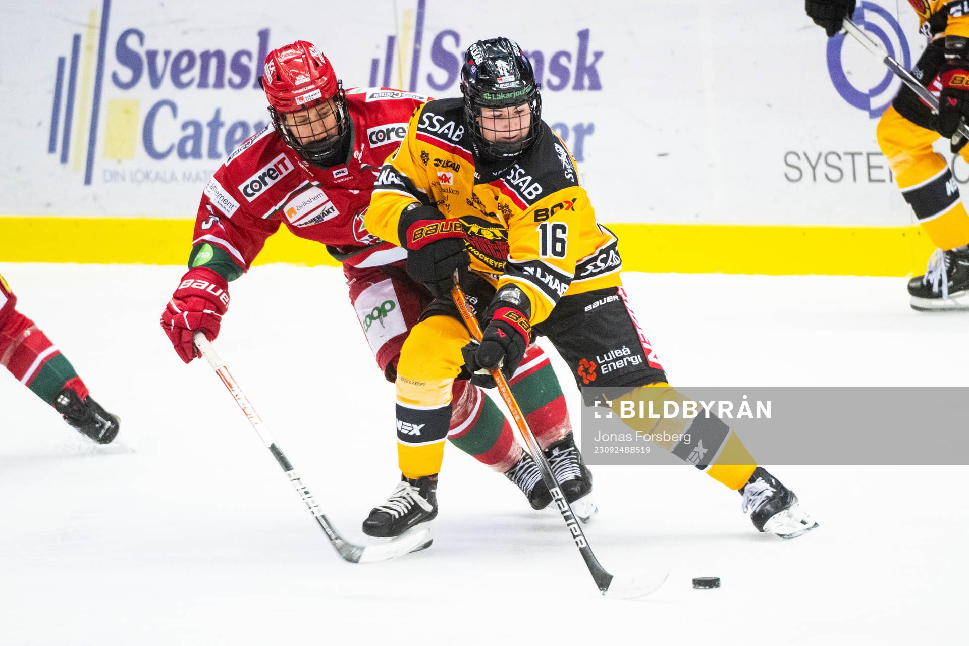 Modos Vendula Pribylova och Luleås Petra Nieminen