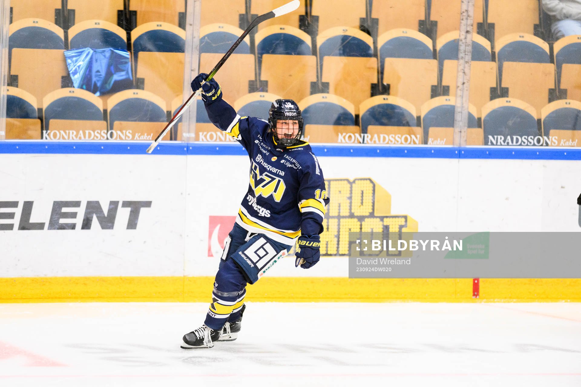 HV71s  Tea Løkke Nyberg jublar wfyter mål
