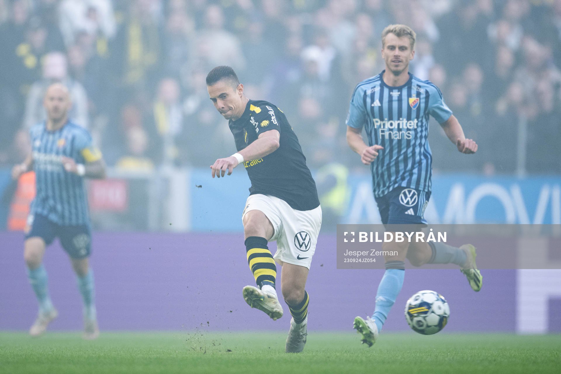 AIKs Dino Besirovic och Djurgårdens Rasmus Schuller