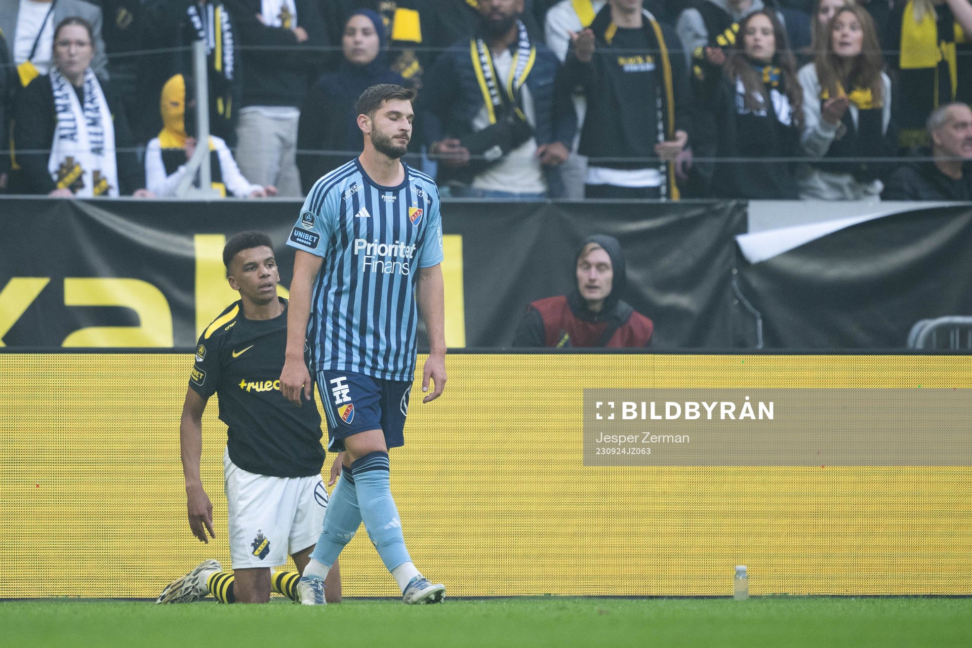 Djurgårdens Besard Sabovic deppar