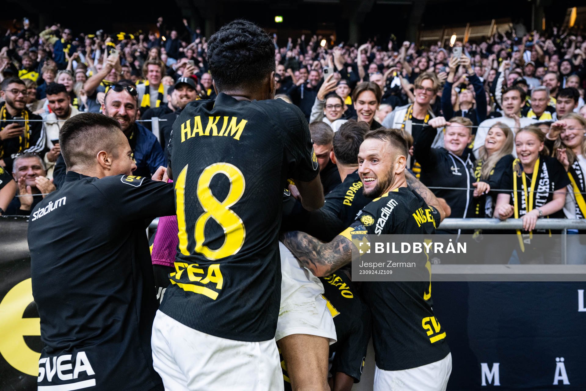 AIKs spelare jublar