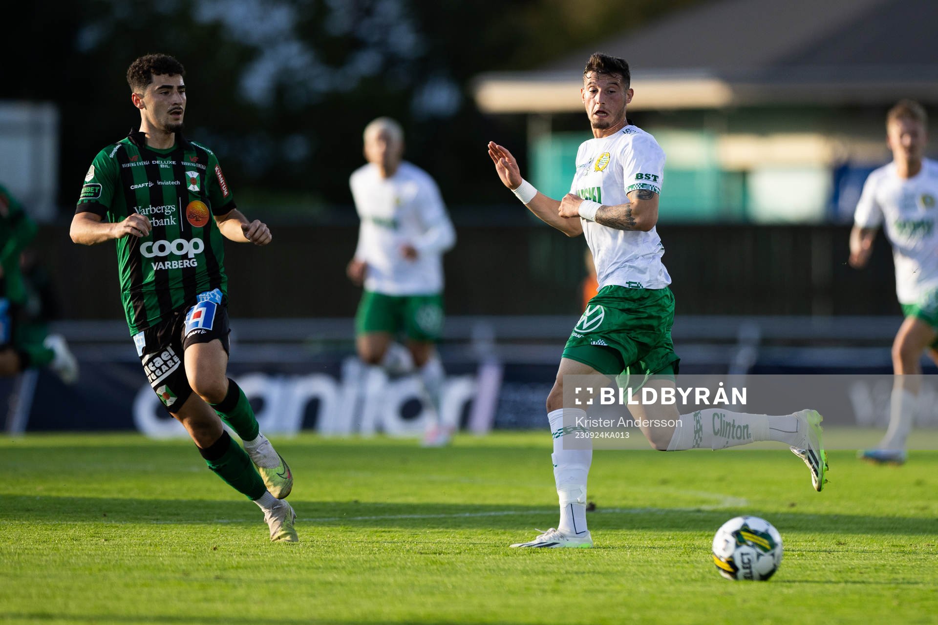Varbergs Ismet Lushaku och Hammarbys Viktor Djukanovic