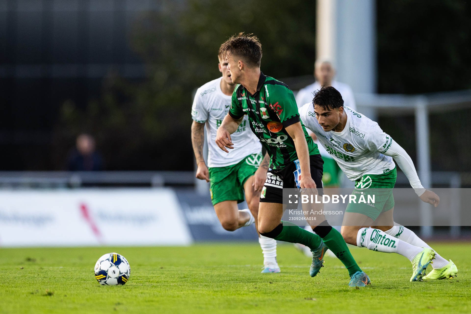Varbergs Victor Karlsson och Hammarbys Jusef Erabi