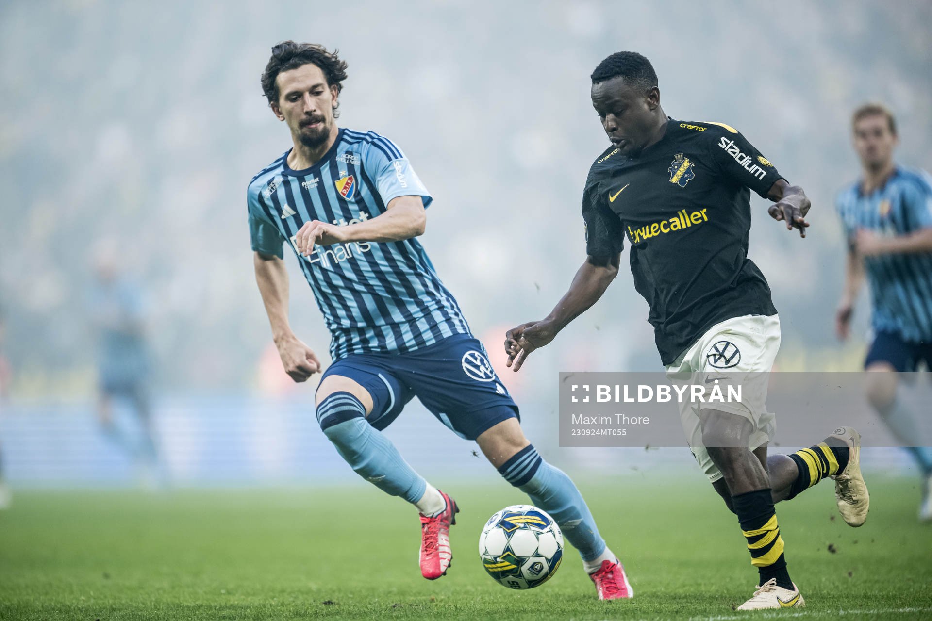 Djurgårdens Gustav Wikheim och AIKs Erick Otieno