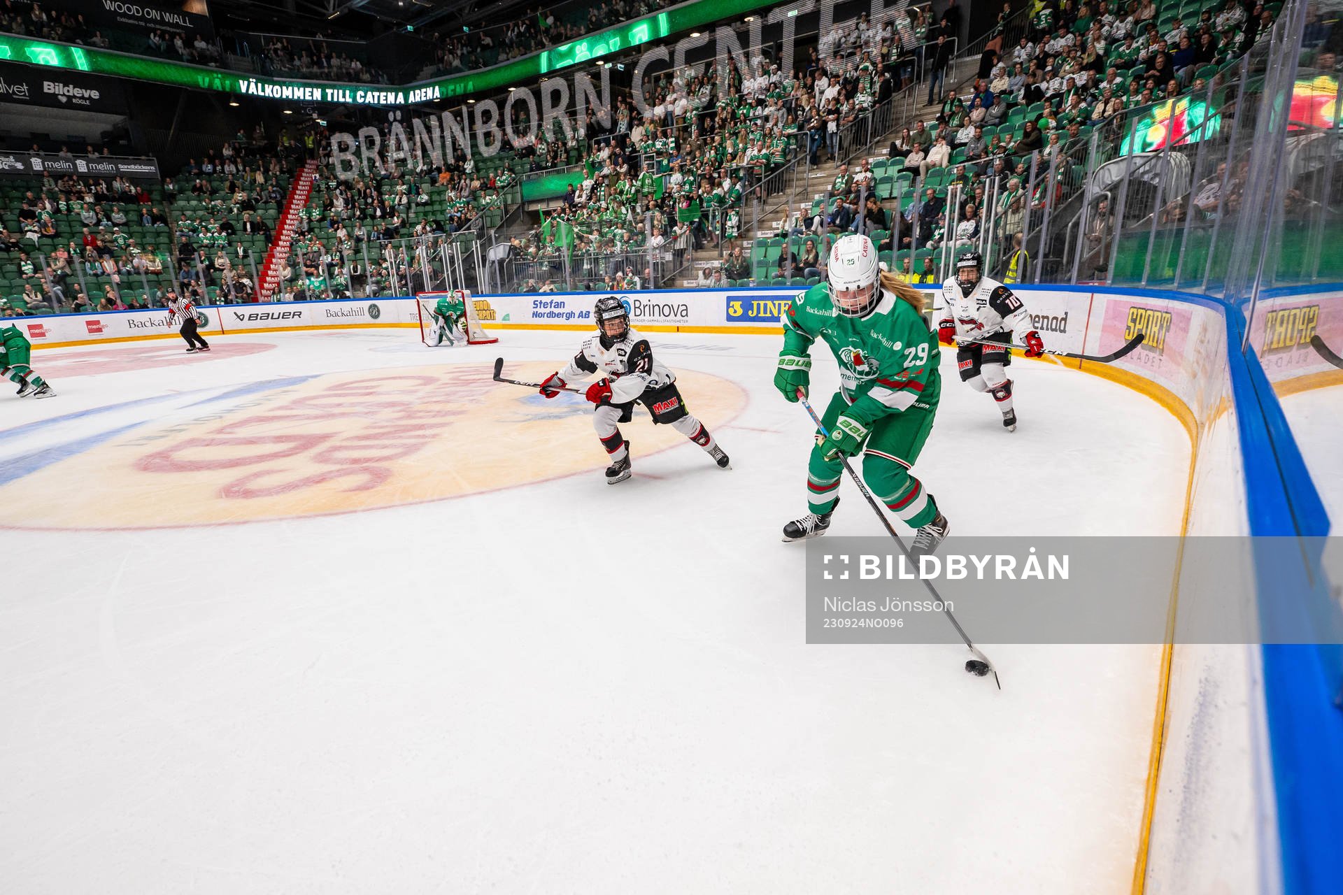 Malmö Redhawks Marion Bladh och Rögles My Lau