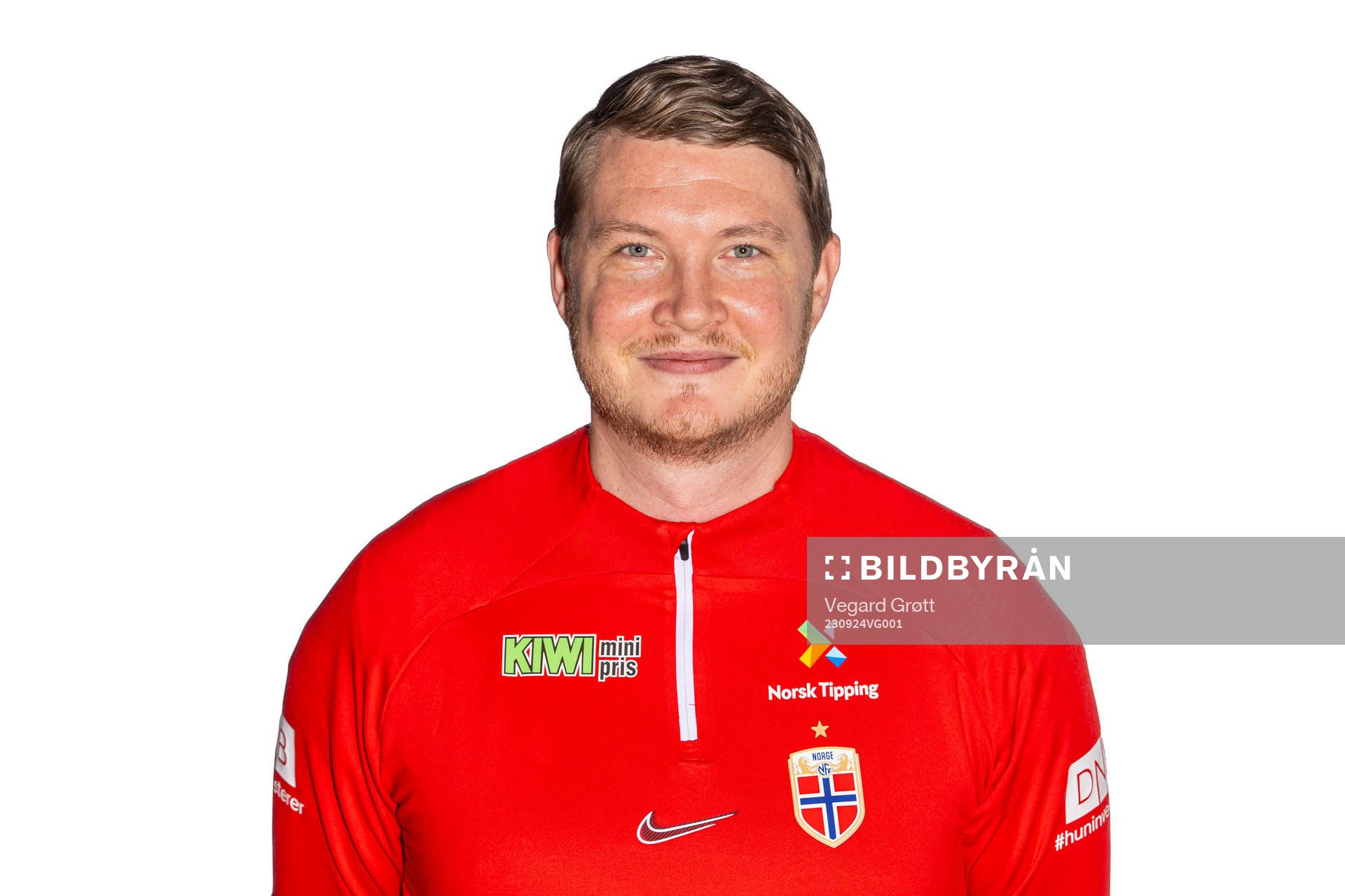 Marius Eriksrud, masseur of the Norwegian women’s national football team, poses for a portrait on September 23, 2023 in Oslo. 