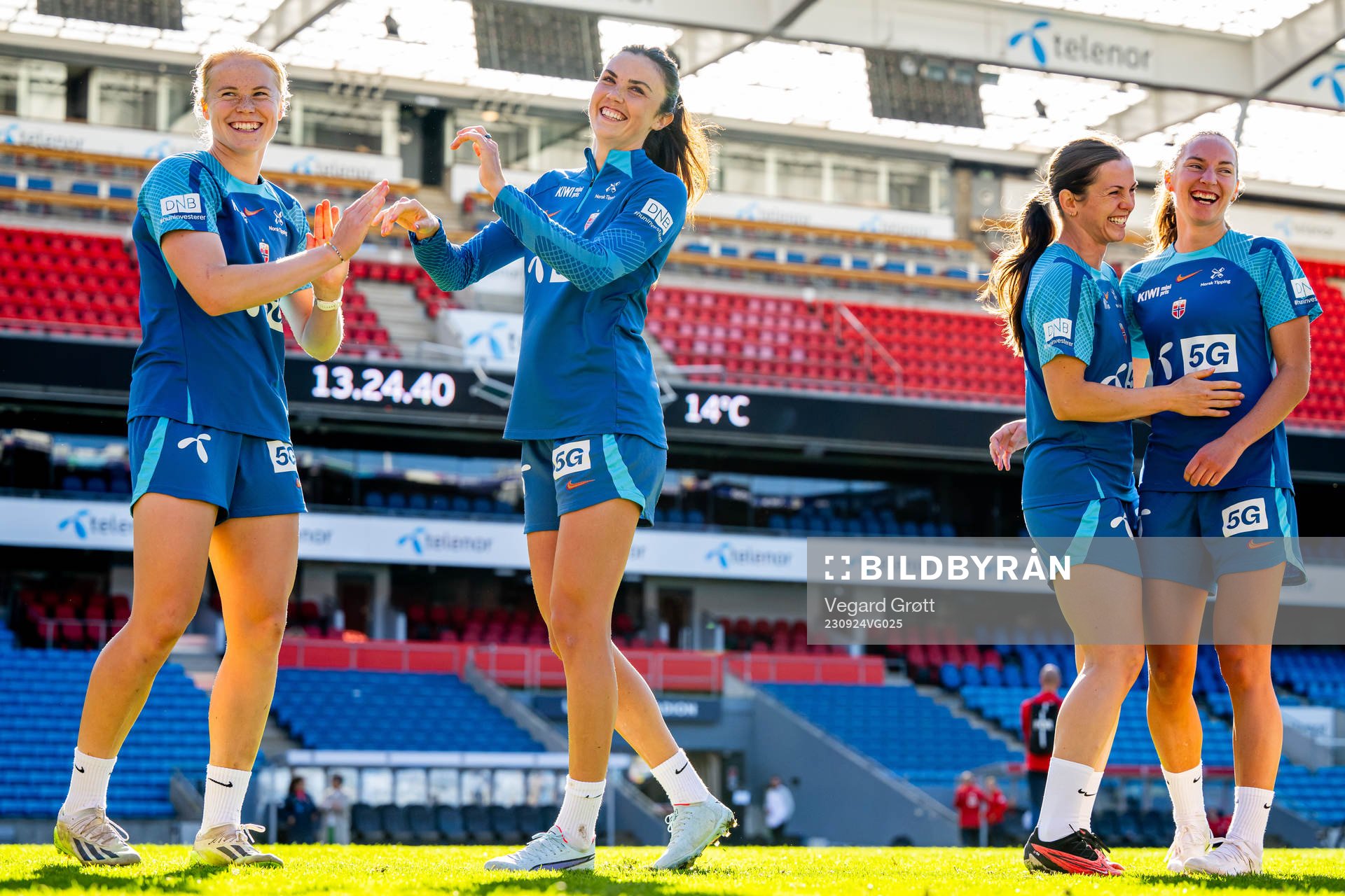 Julie Blakstad, Ingrid Syrstad Engen, Tuva Hansen and Marit