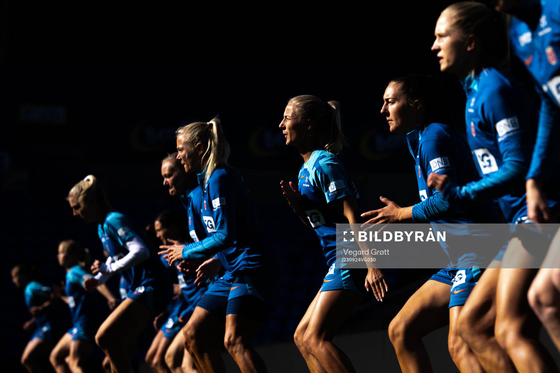 Anja Sønstevold and players of the Norwegian women's