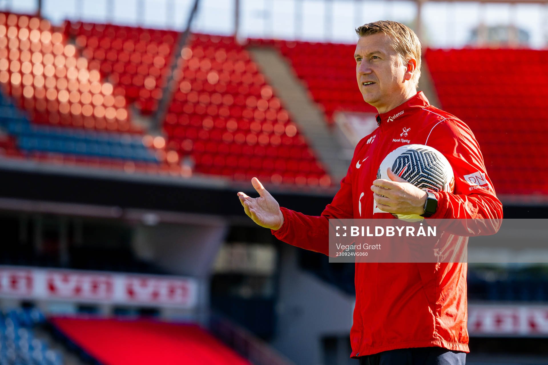 Leif Gunnar Smerud, head coach of the Norwegian women's