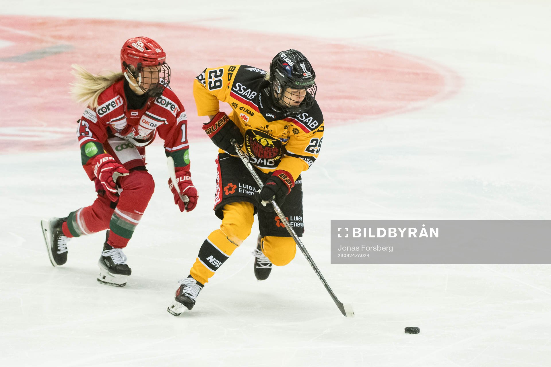 Luleås Emma Nordin och Modos Mira Hallin