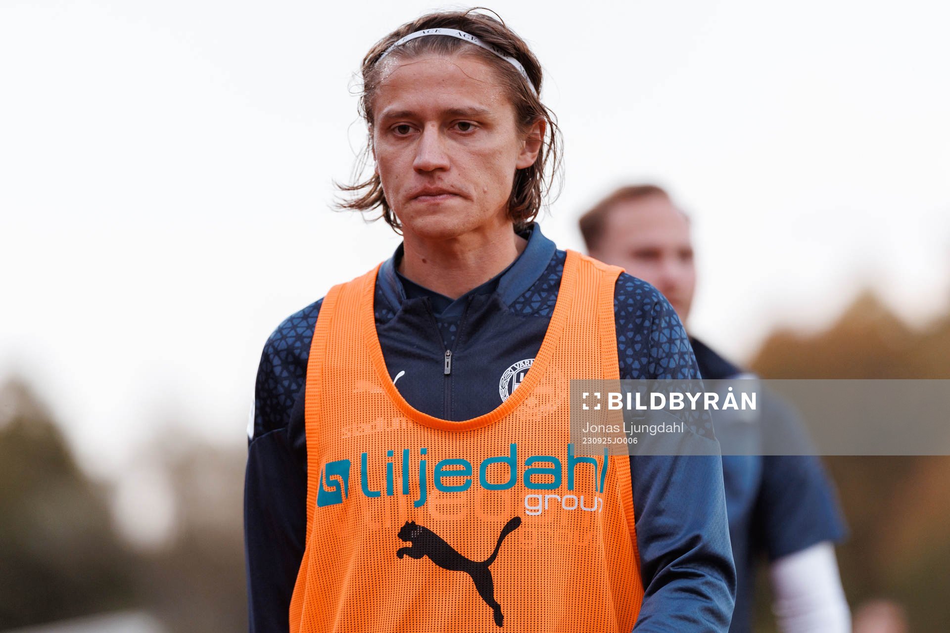 Värnamos Simon Thern före fotbollsmatchen i Allsvenskan