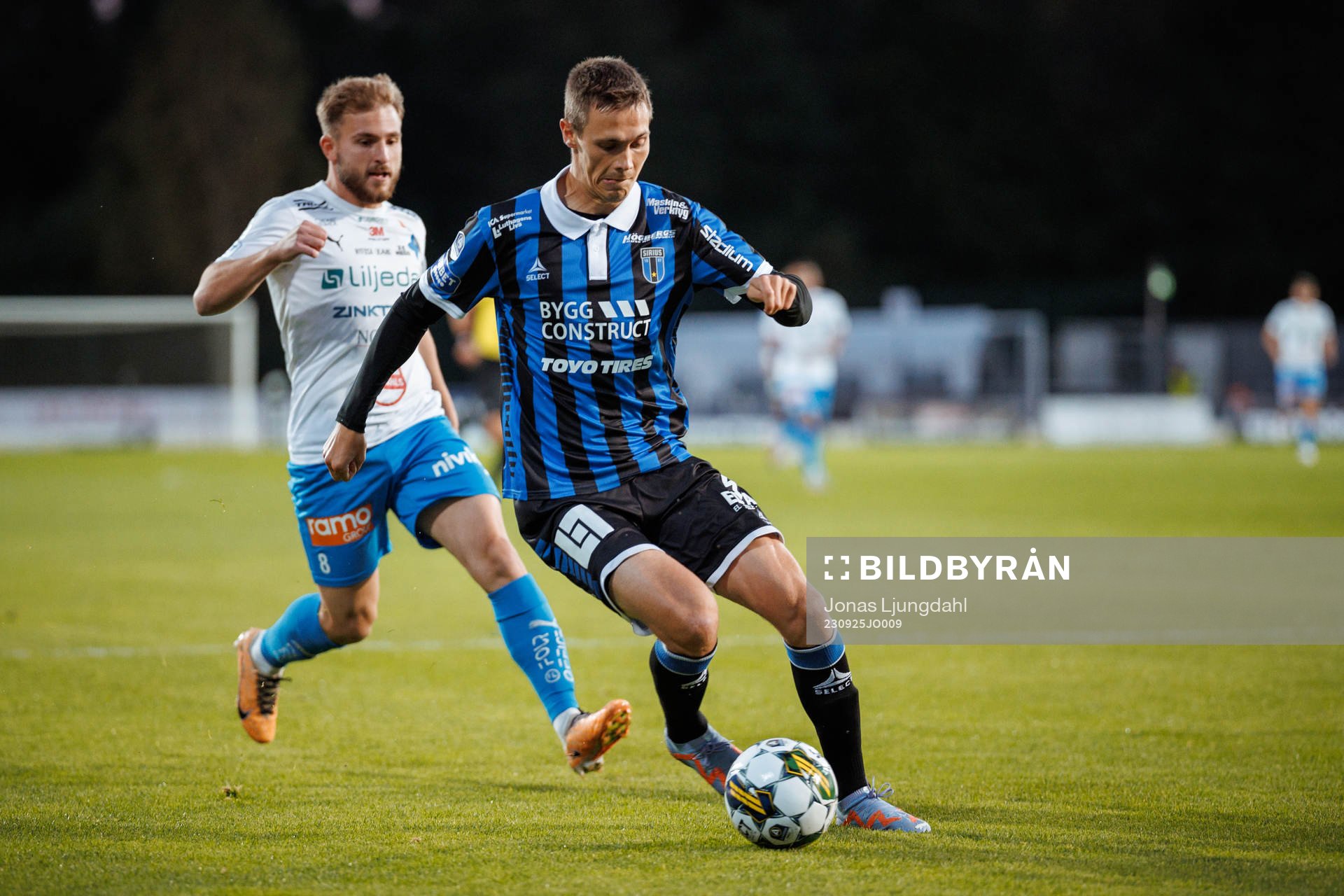 Värnamos Albion Ademi oxh Sirius Tobias Carlsson