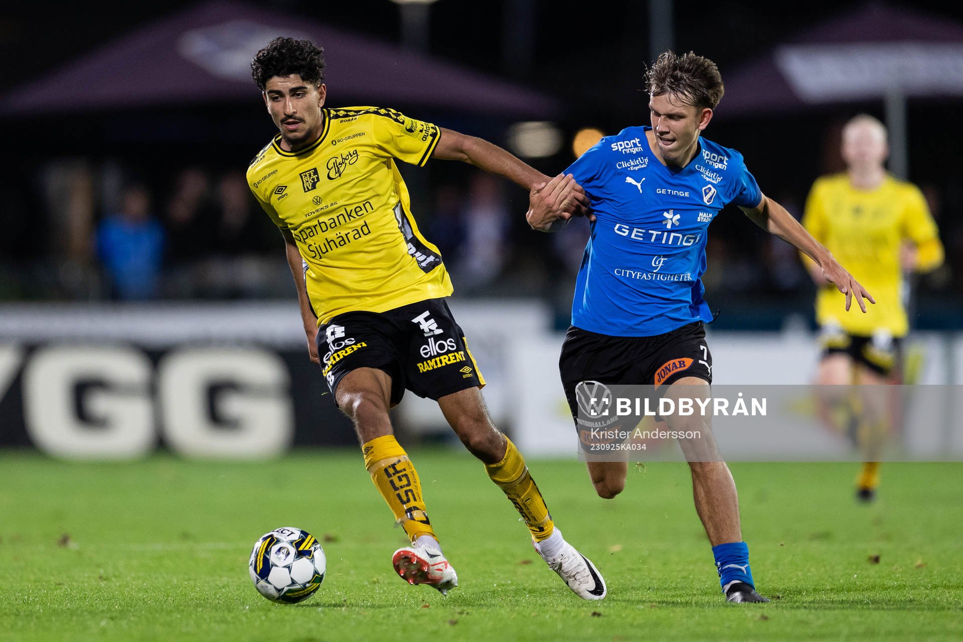 Elfsborgs Ahmed Qasem och Halmstads Kazper Karlsson