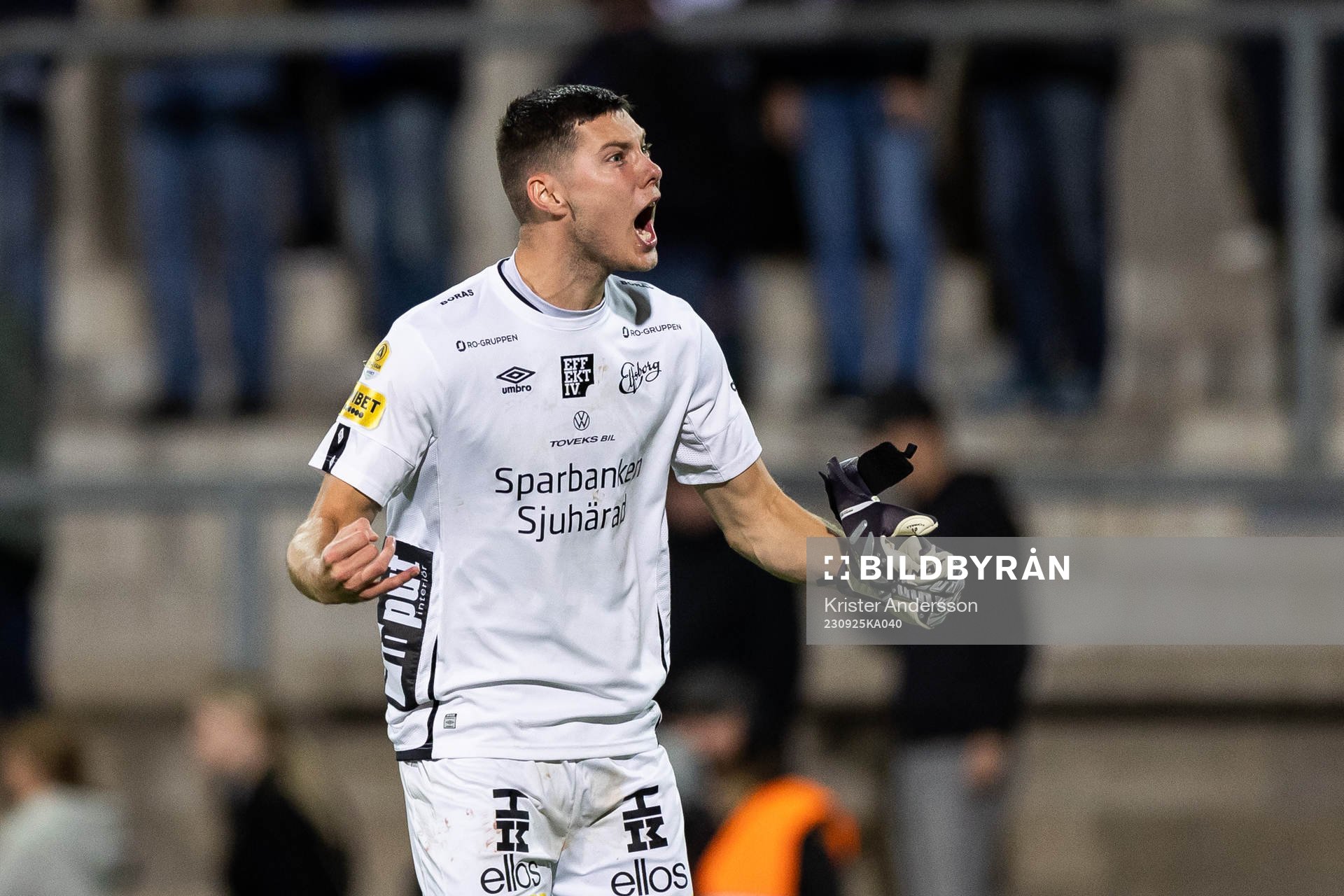 Elfsborgs målvakt Hakon Valdimarsson jublar