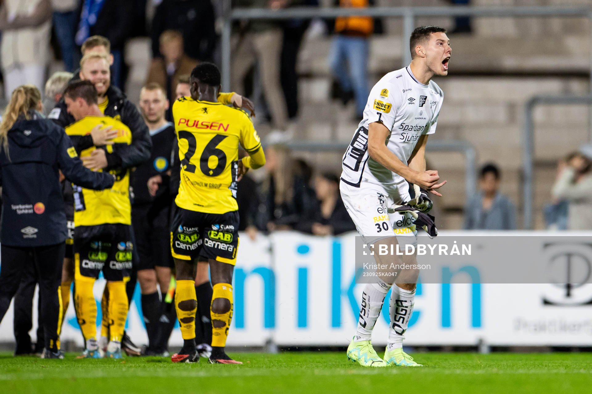 Elfsborgs målvakt Hakon Valdimarsson jublar