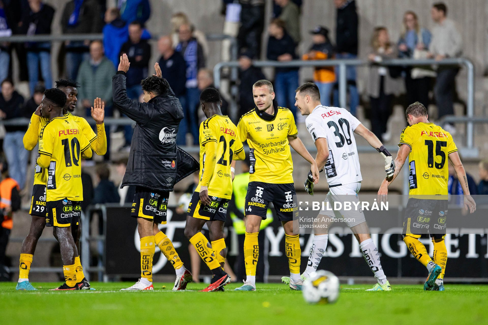 Elfsborgs Gustav Henriksson jublar med laget