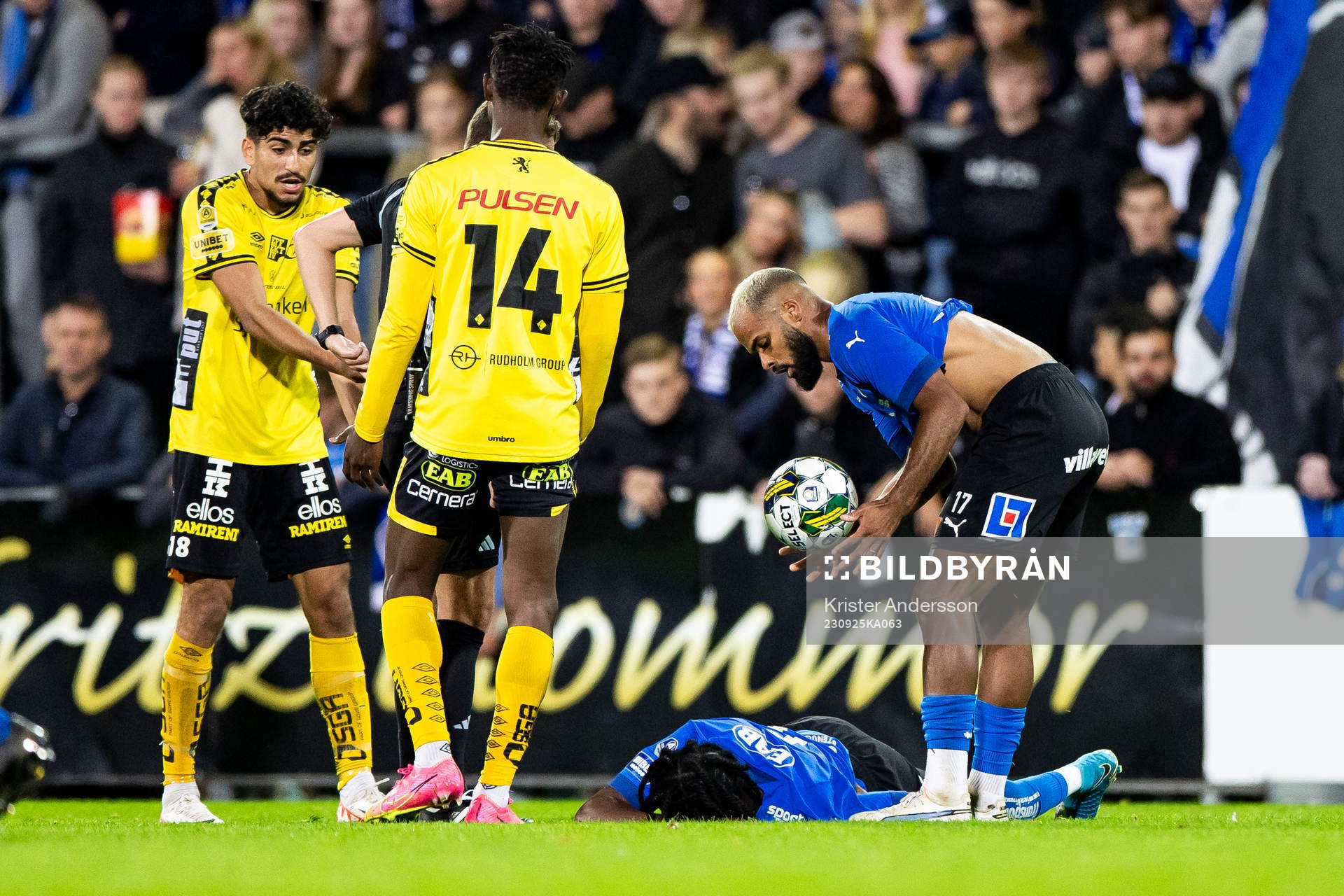 Halmstads Joseph Baffoe har ont