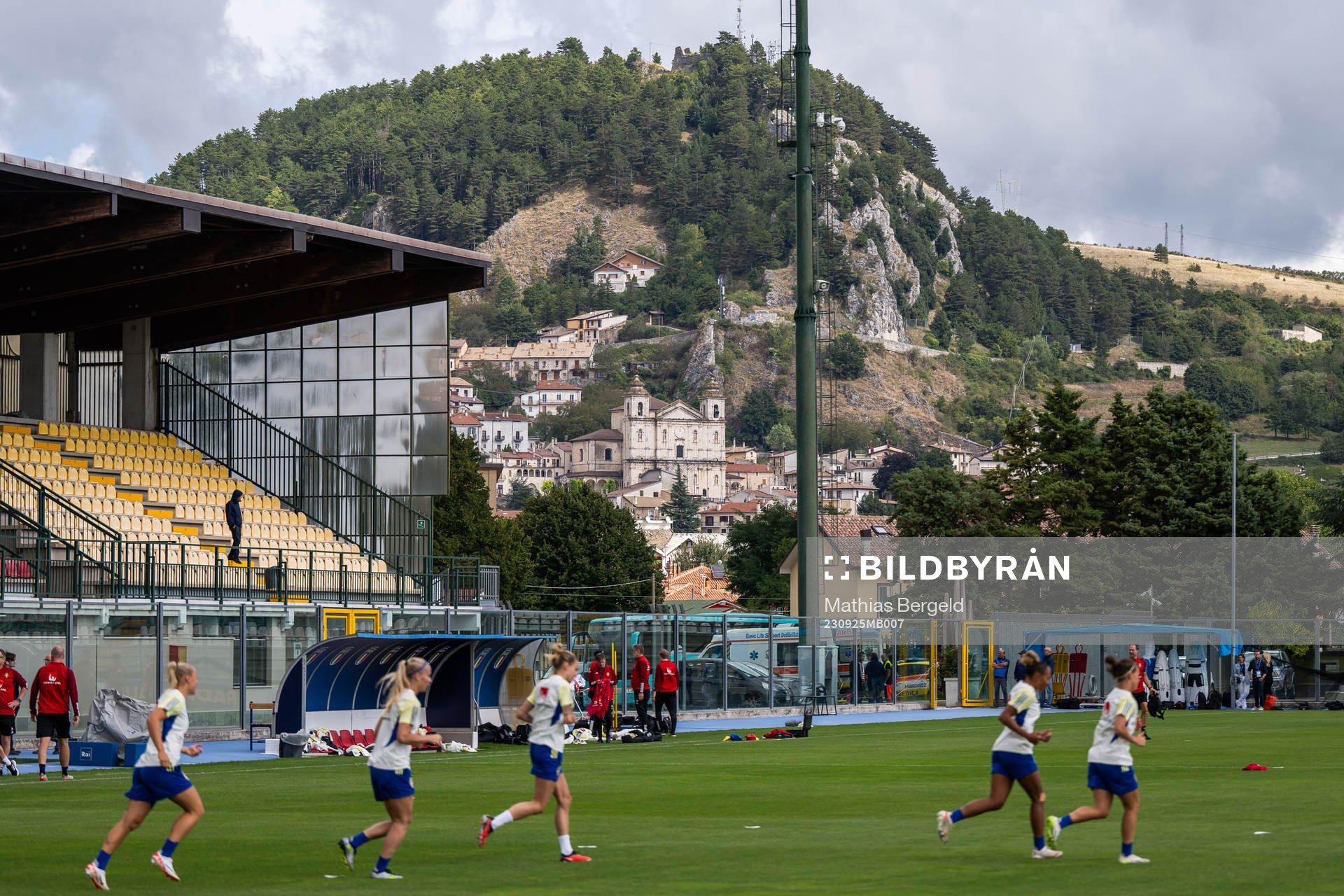 The city of Castel di Sangro is seen in the background