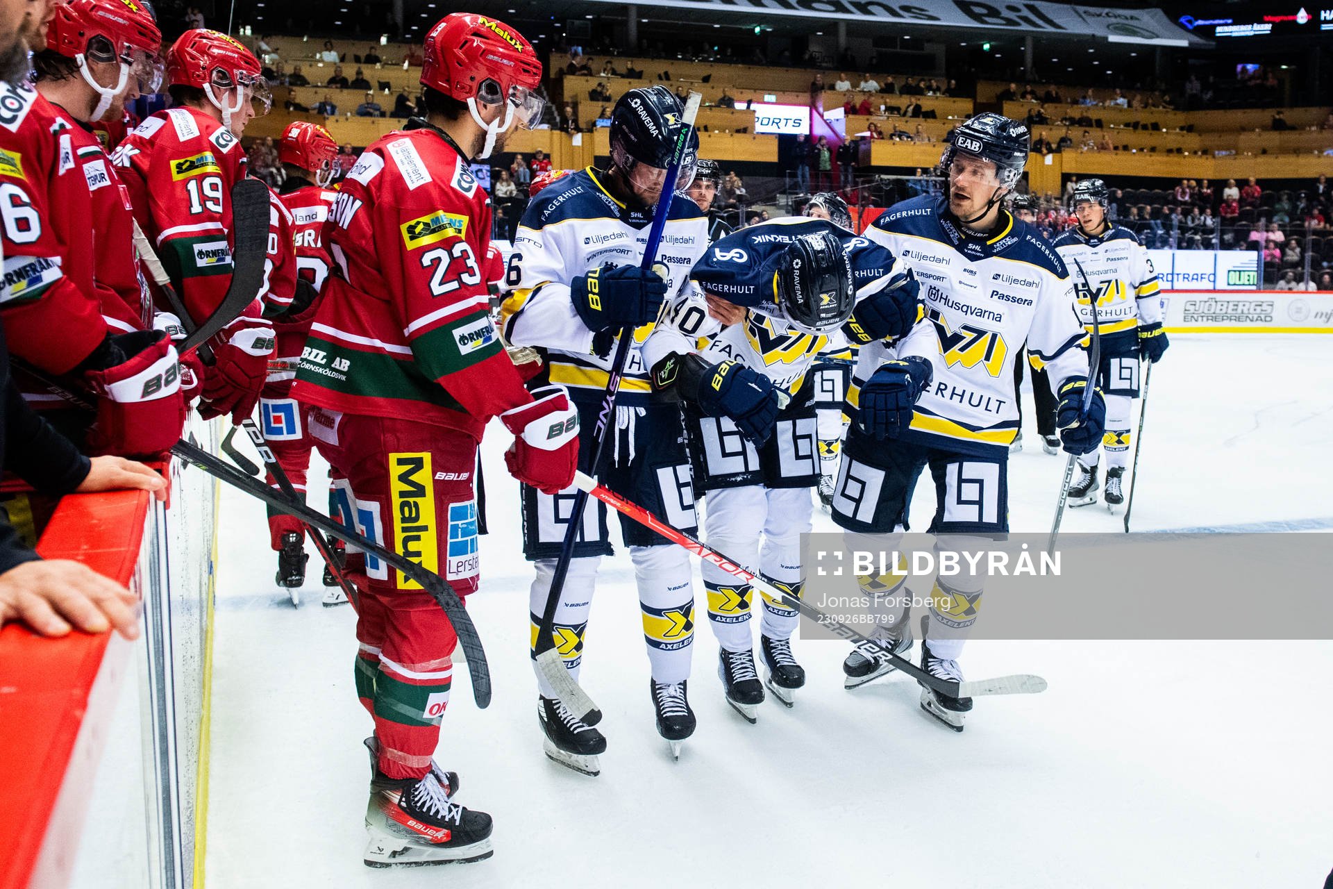 HV71s Oskar Stål-Lyrenäs har ont