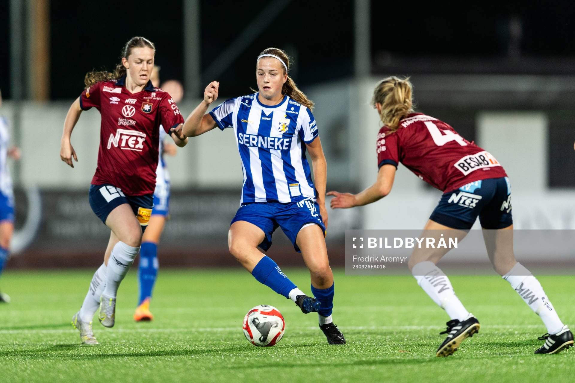 IFK Göteborgs Emma Broddheimer mot Örgrytes Johanna