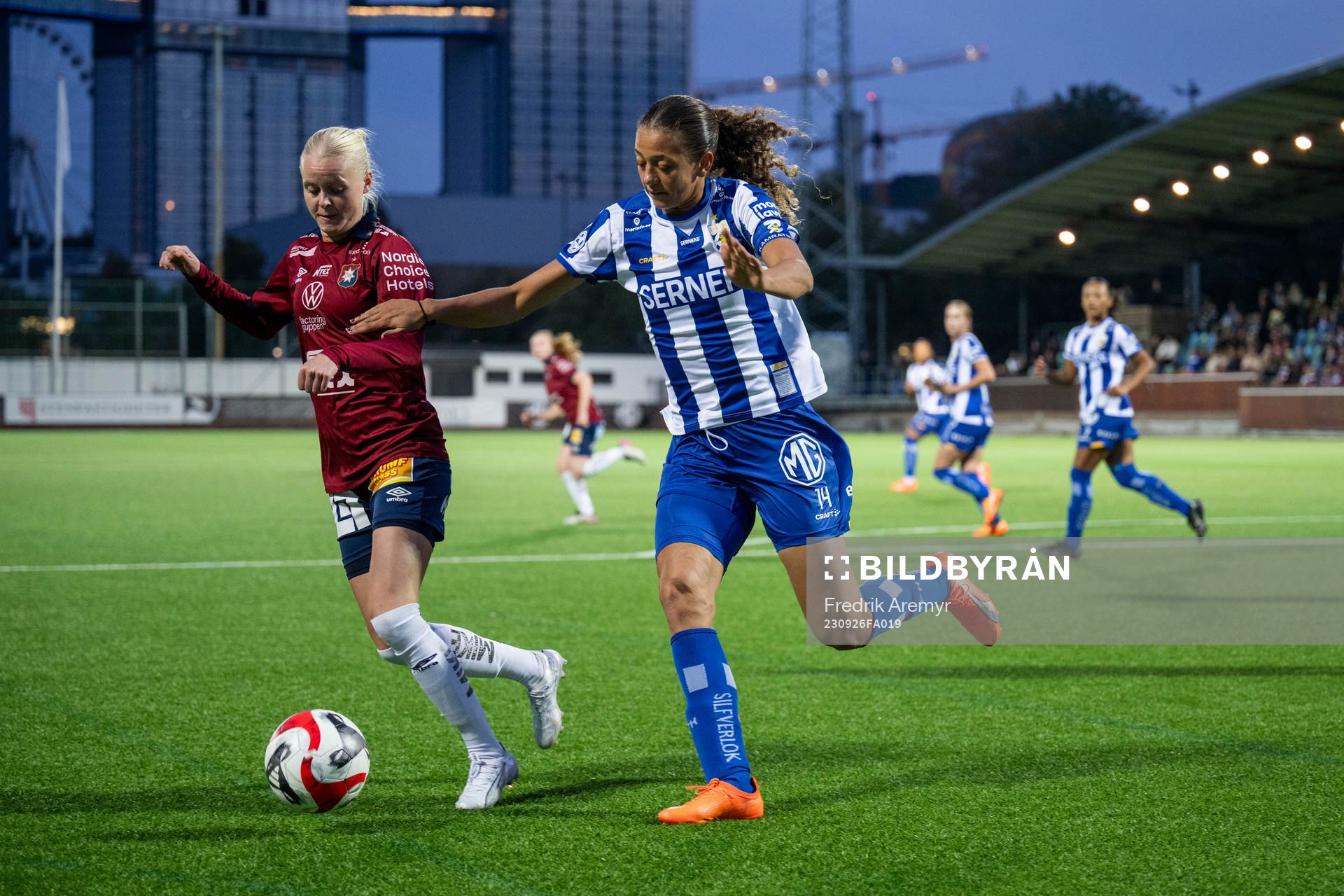 Örgrytes Ebba Abrahamsson och IFK Göteborgs Malva Larsson