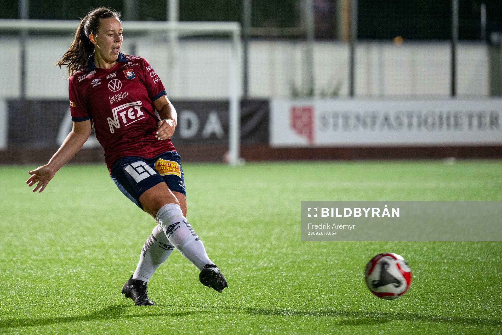 Örgrytes Julia Johansson under fotbollsmatchen i Division 1 södra mellan IFK Göteborg och Örgryte den 26 september 2023 i Göteborg.
