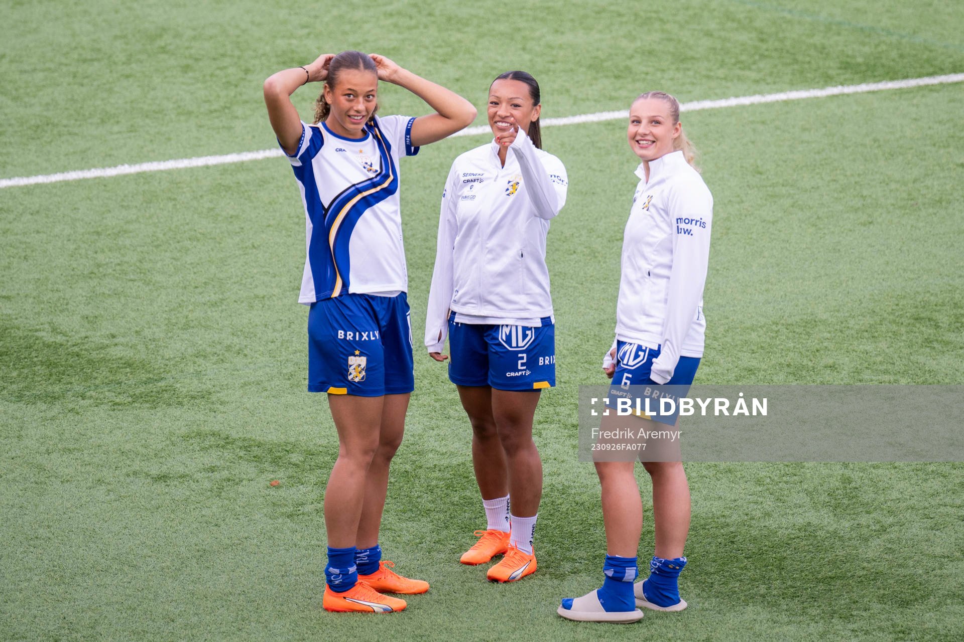iIFK Göteborgs Malva Larsson , Ashley Hellström och