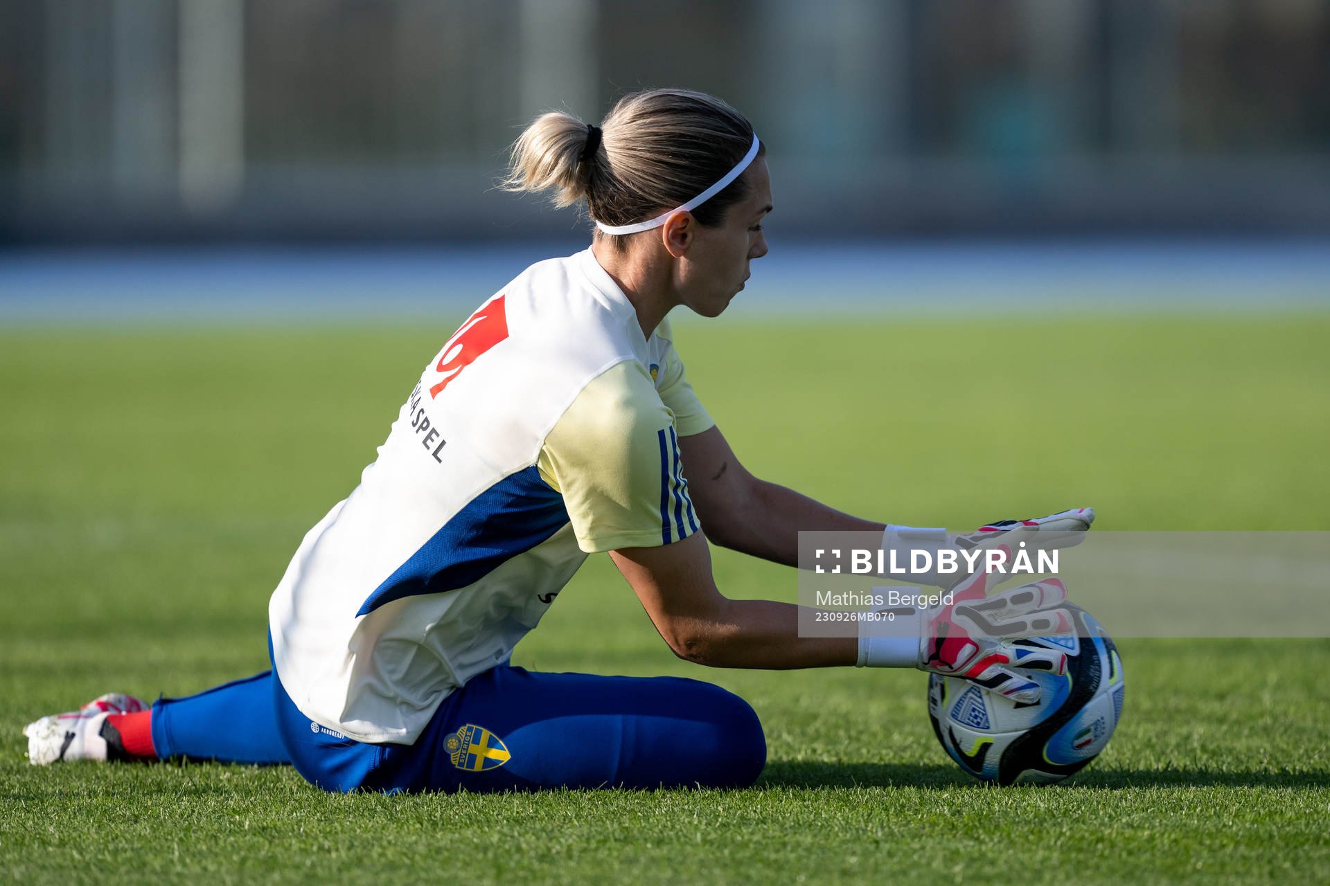 goalkeeper Jennifer Falk of Sweden