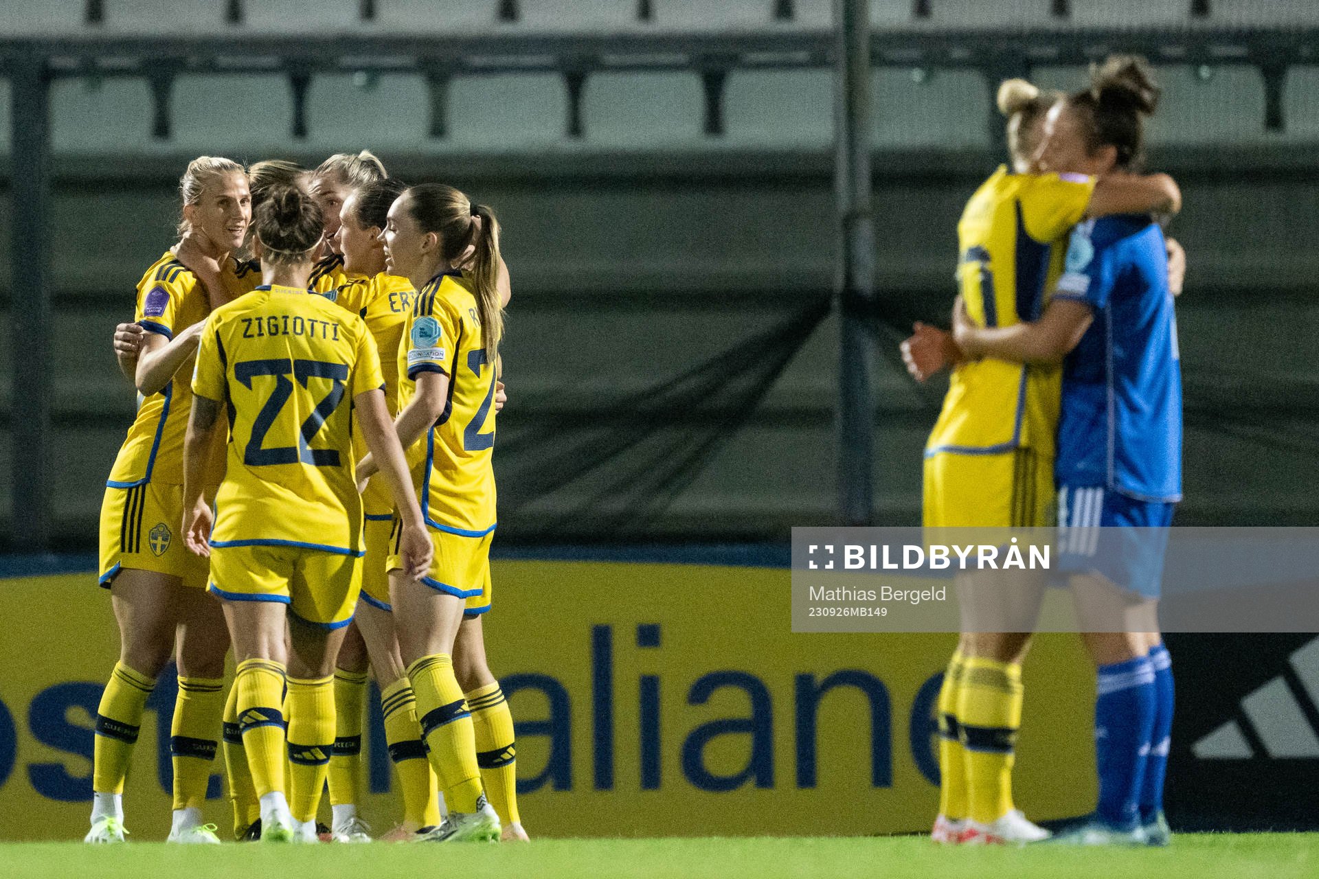 Players of Sweden celebrate