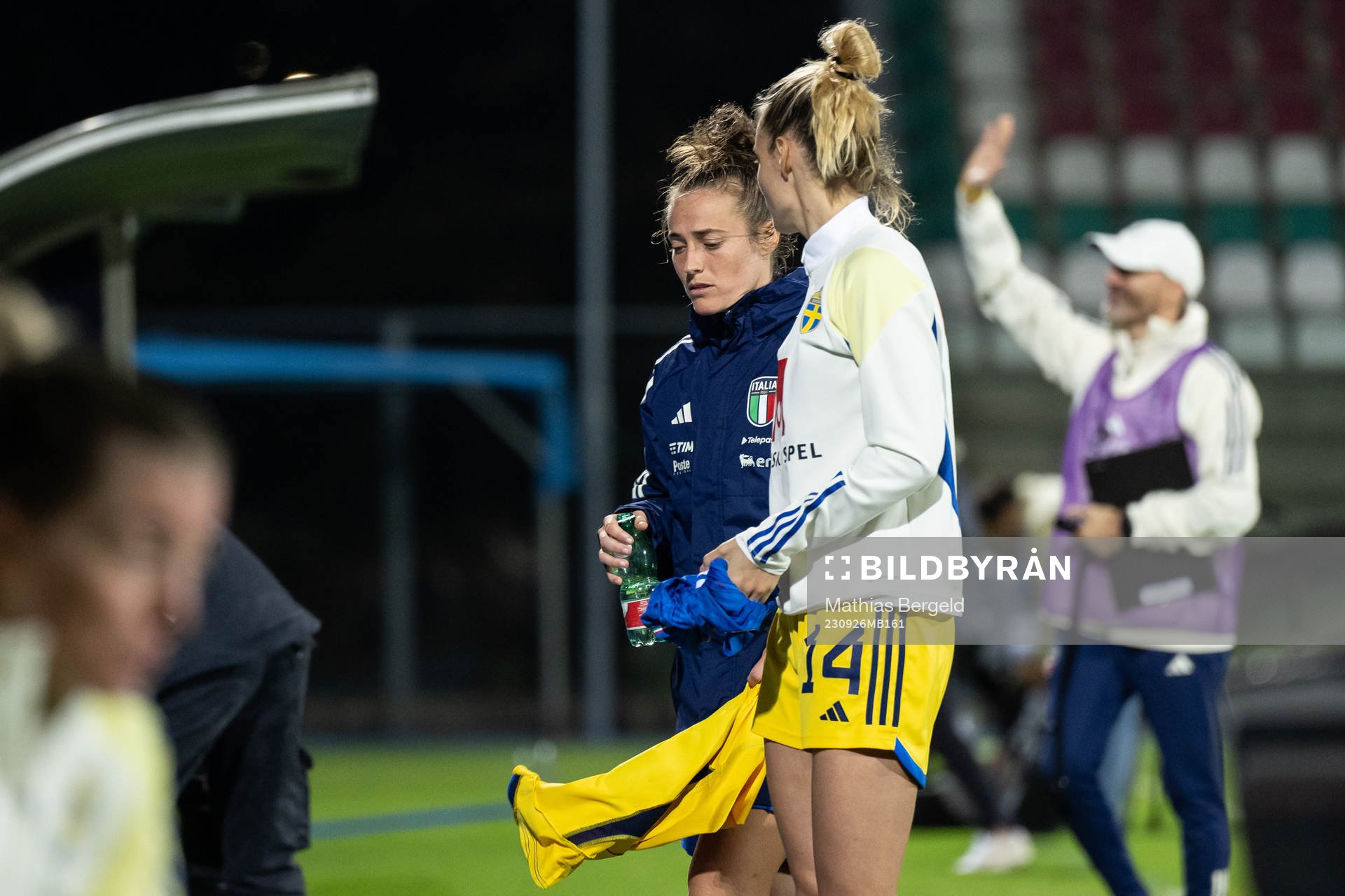 Aurora Galli of Italy and Nathalie Björn of Sweden