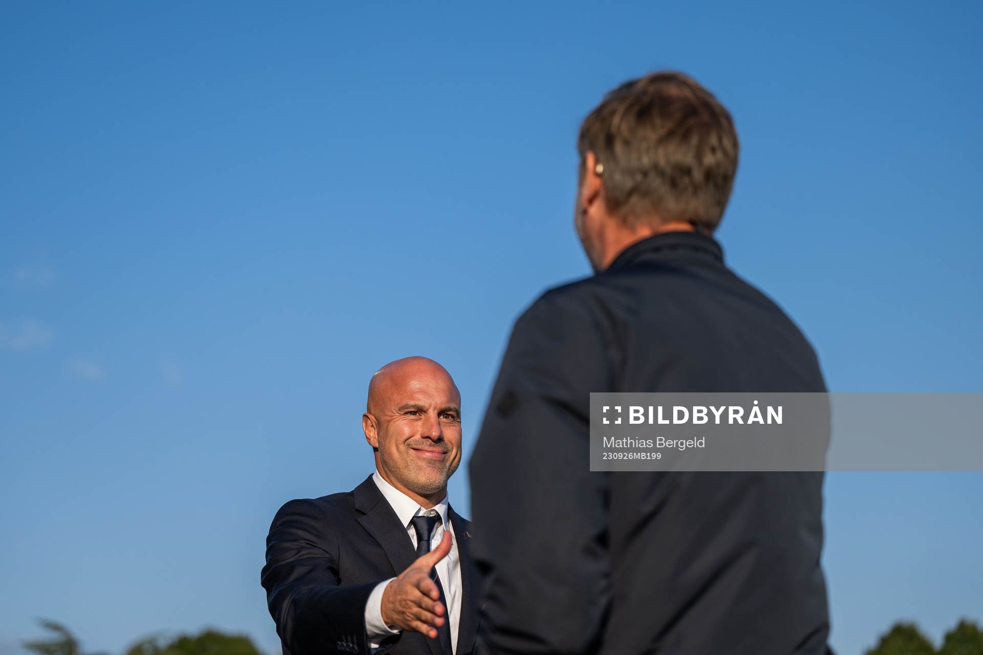 Head coach Andrea Soncin of Italy and Head coach Peter