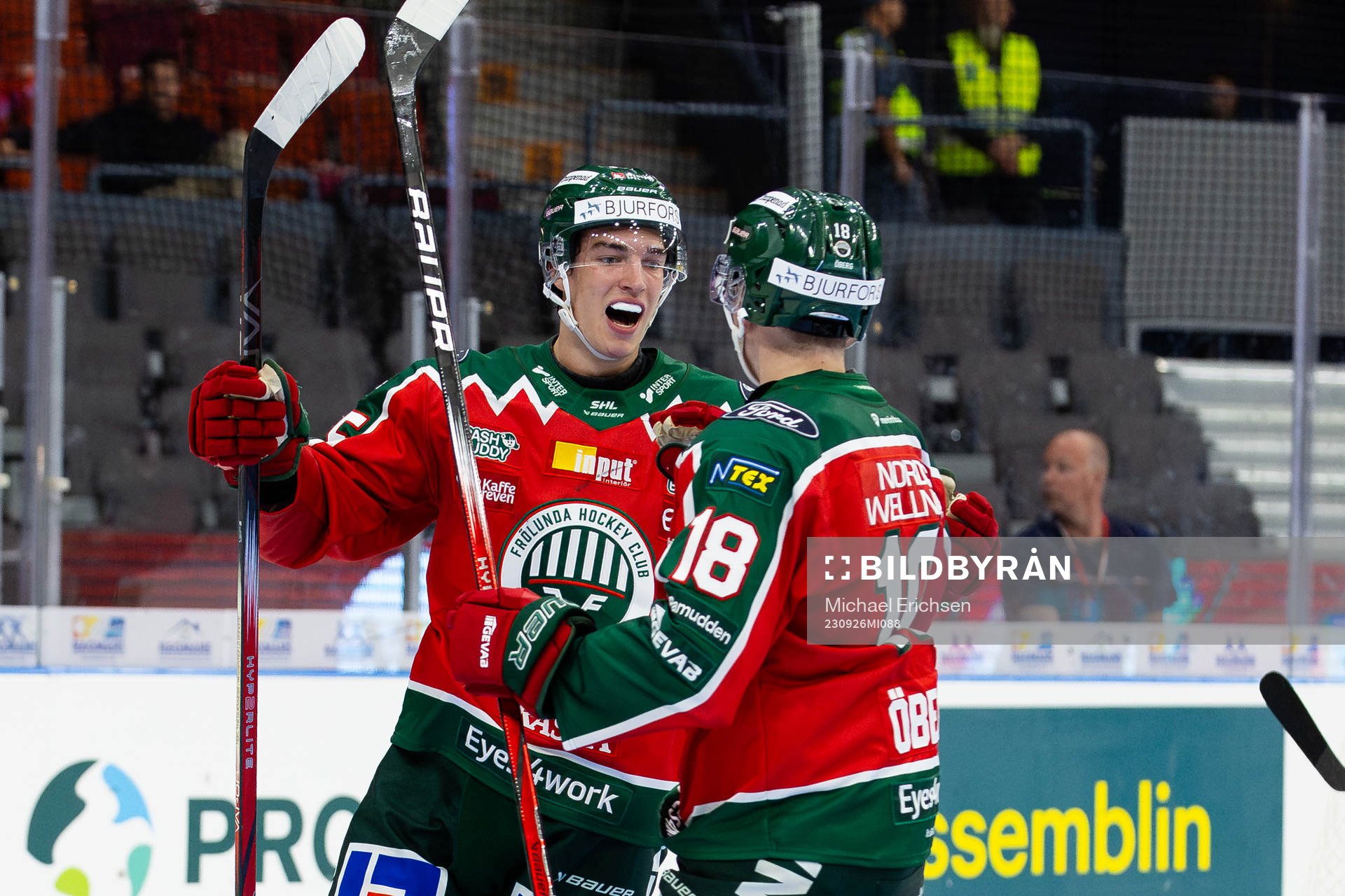 Frölundas David Edstrom jublar