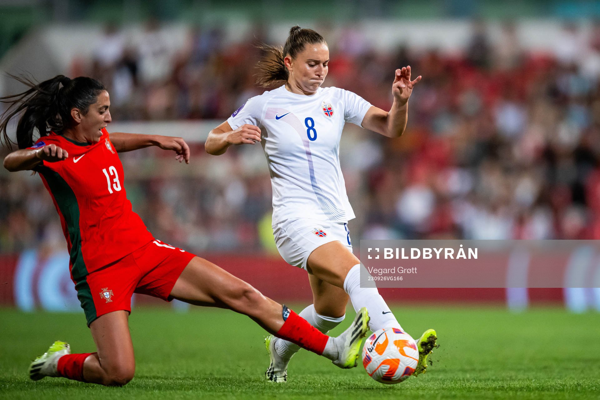 Fatima Pinto of Portugal and Vilde Bøe Risa of Norway