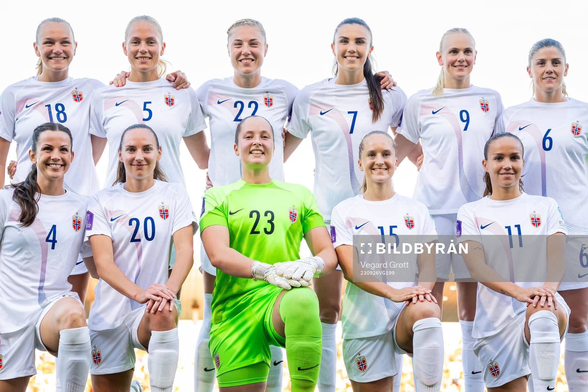 The starting eleven of Norway pose for a team photo