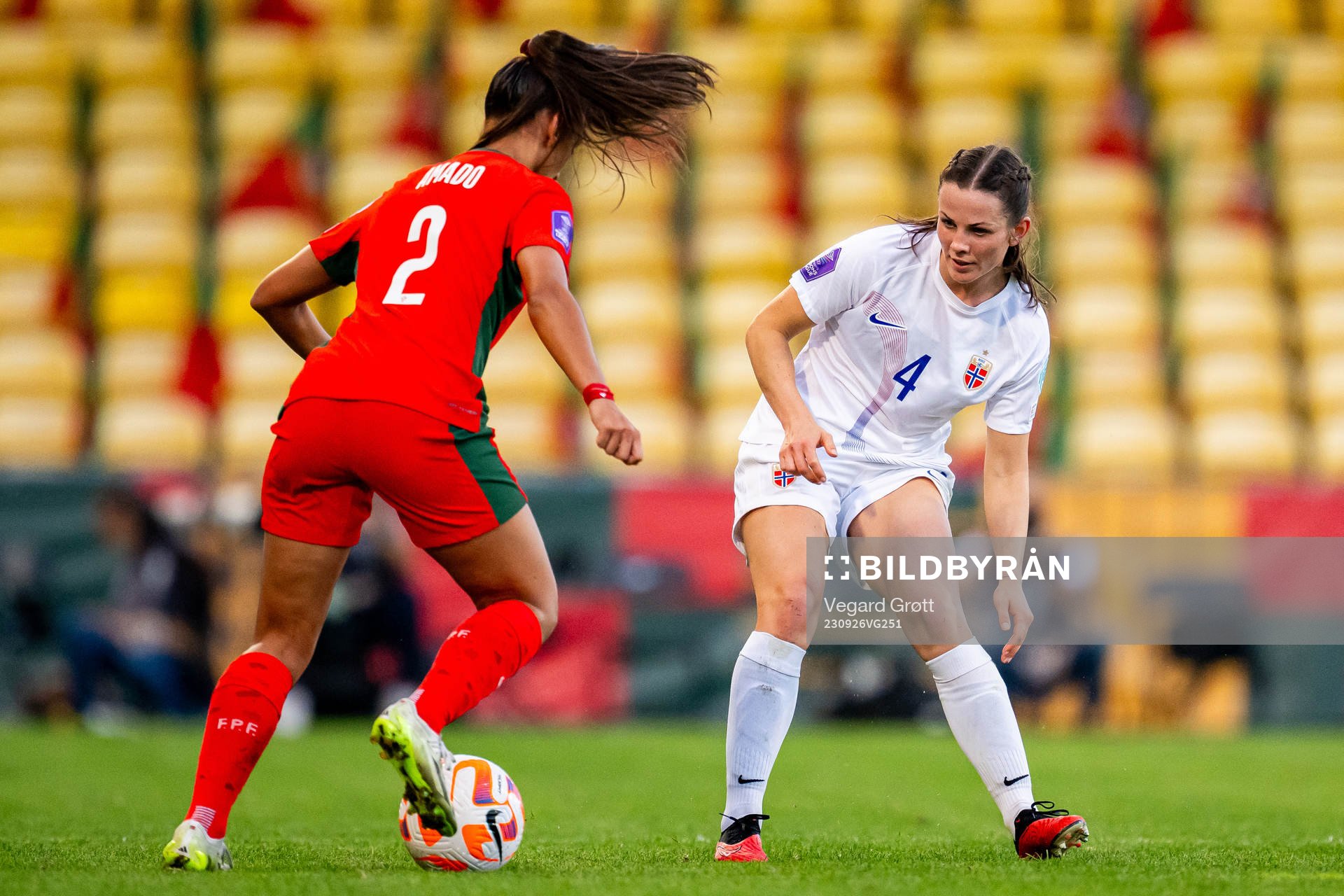 Catarina Amado of Portugal and Tuva Hansen of Norway