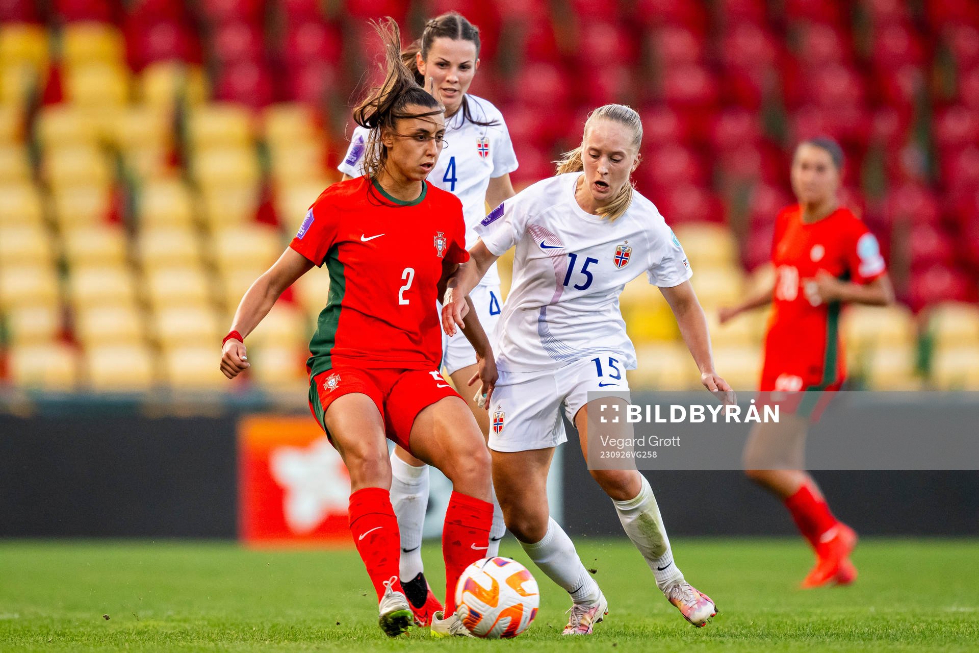 Catarina Amado of Portugal and Amalie Eikeland of Norway