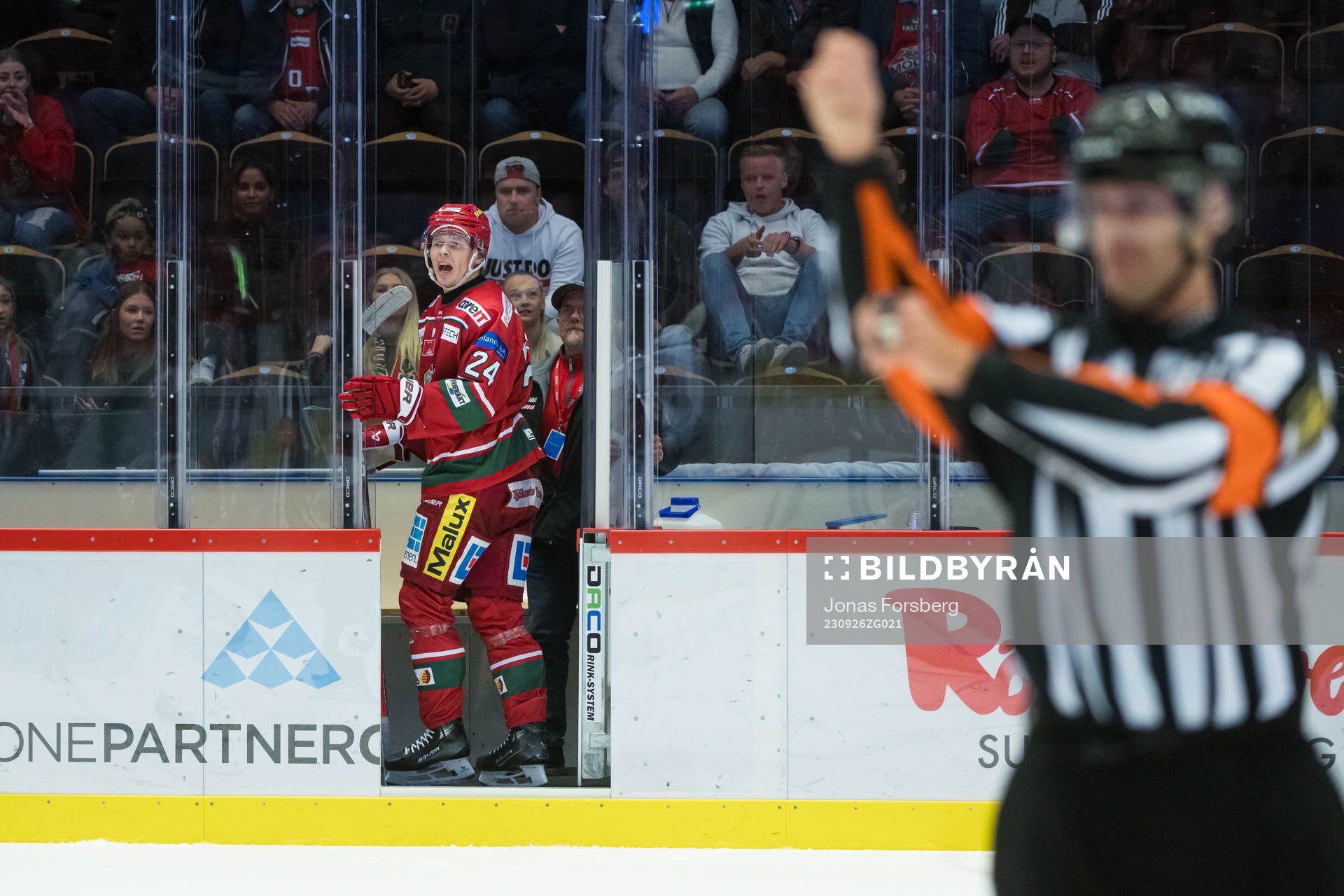 MoDos Erik Walli Walterholm reagerar