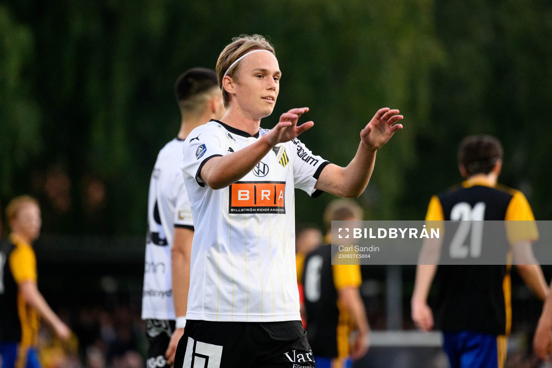 BK Häckens Pontus Dahbo jublar